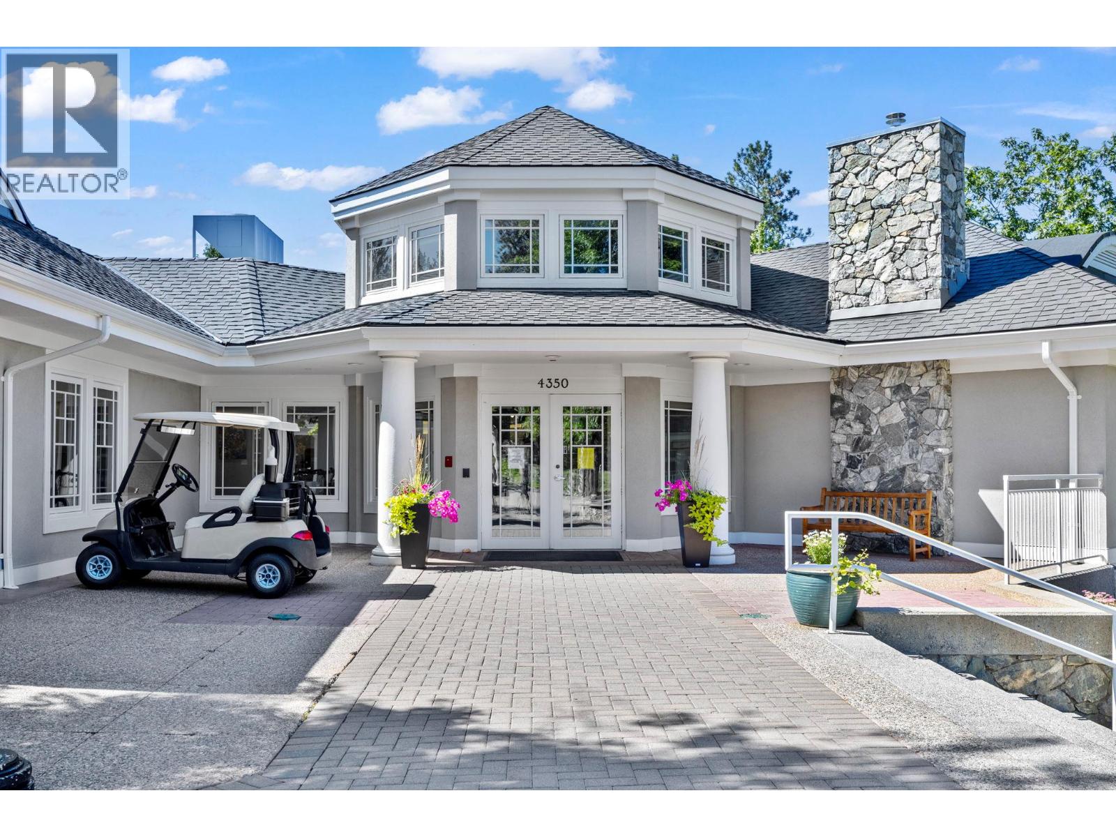 3925 Gallaghers Circle