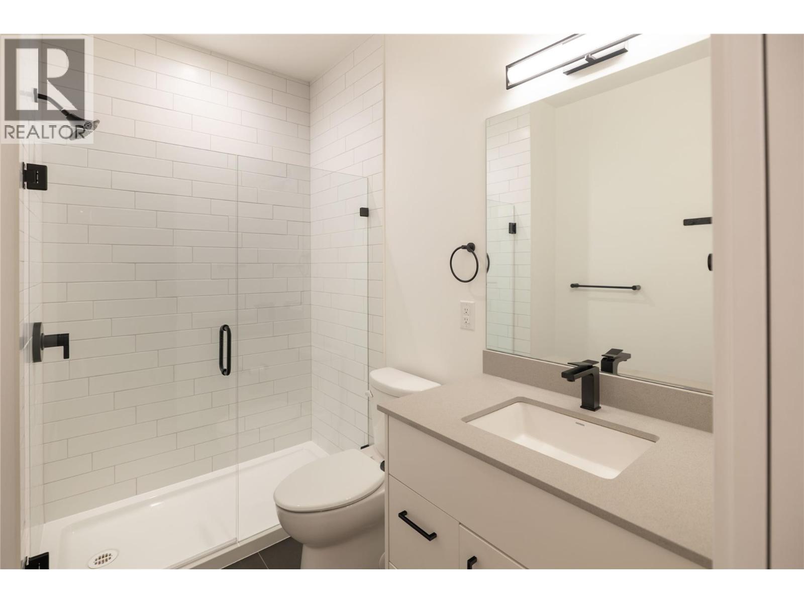660 Cawston Avenue Unit# 105