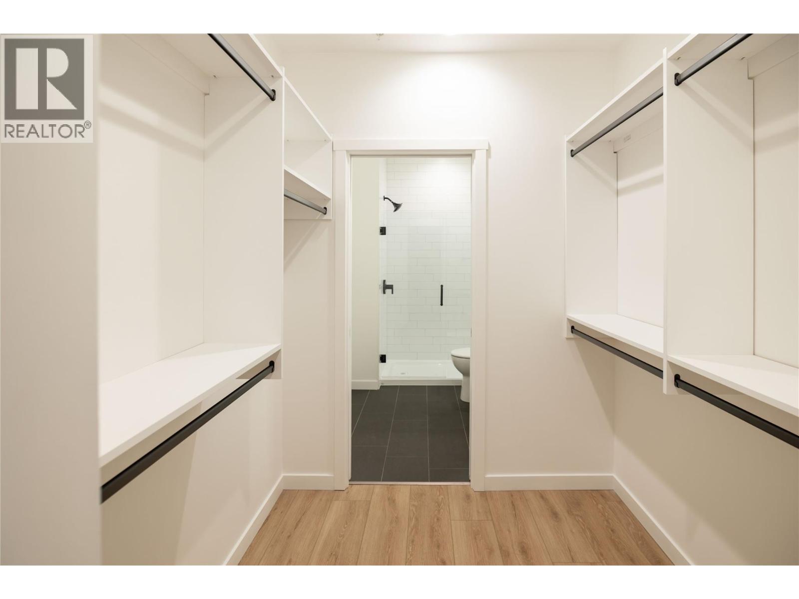 660 Cawston Avenue Unit# 105