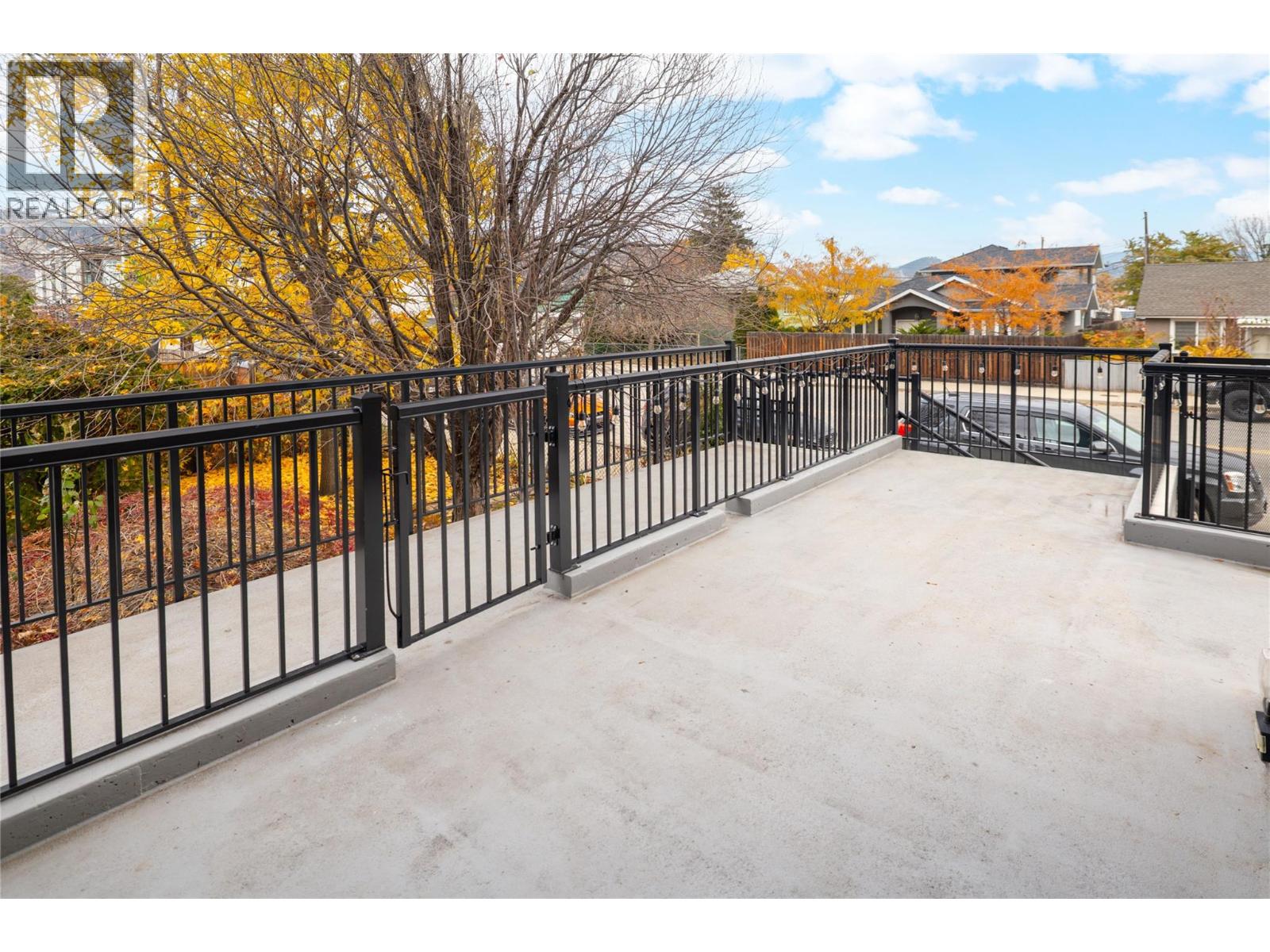 660 Cawston Avenue Unit# 105
