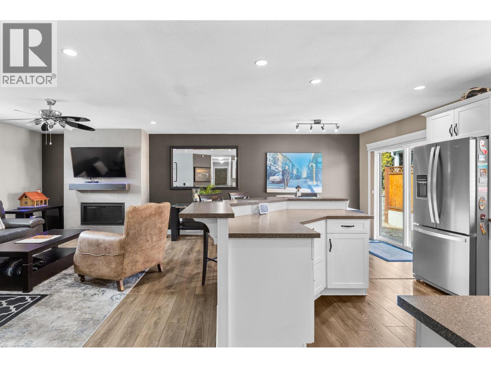 3360 Mimosa Drive
