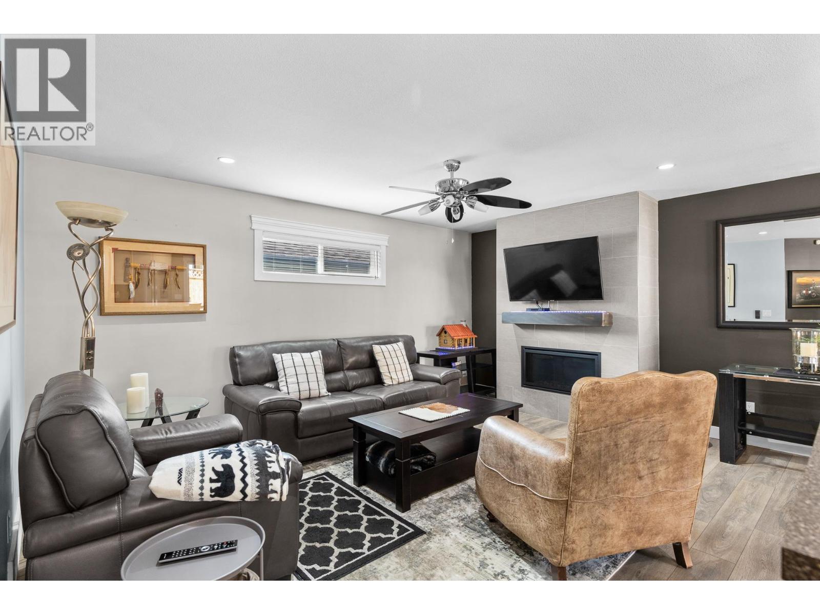 3360 Mimosa Drive