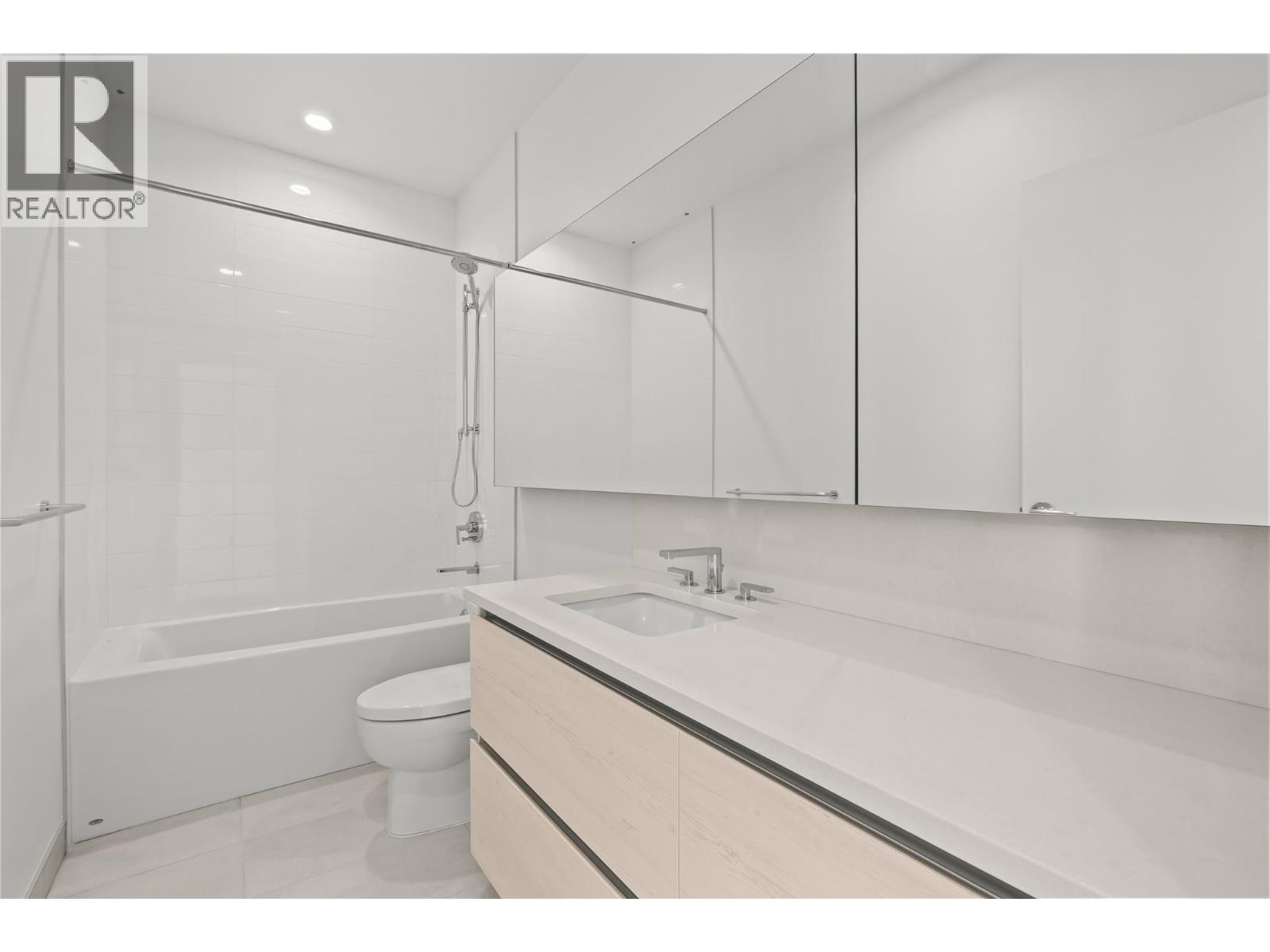 238 Leon Avenue Unit# 2107