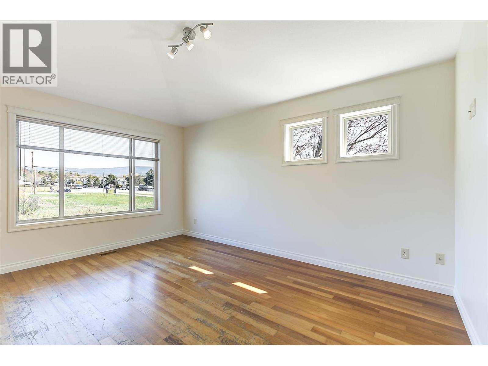 245 Snowsell Street Unit# 118