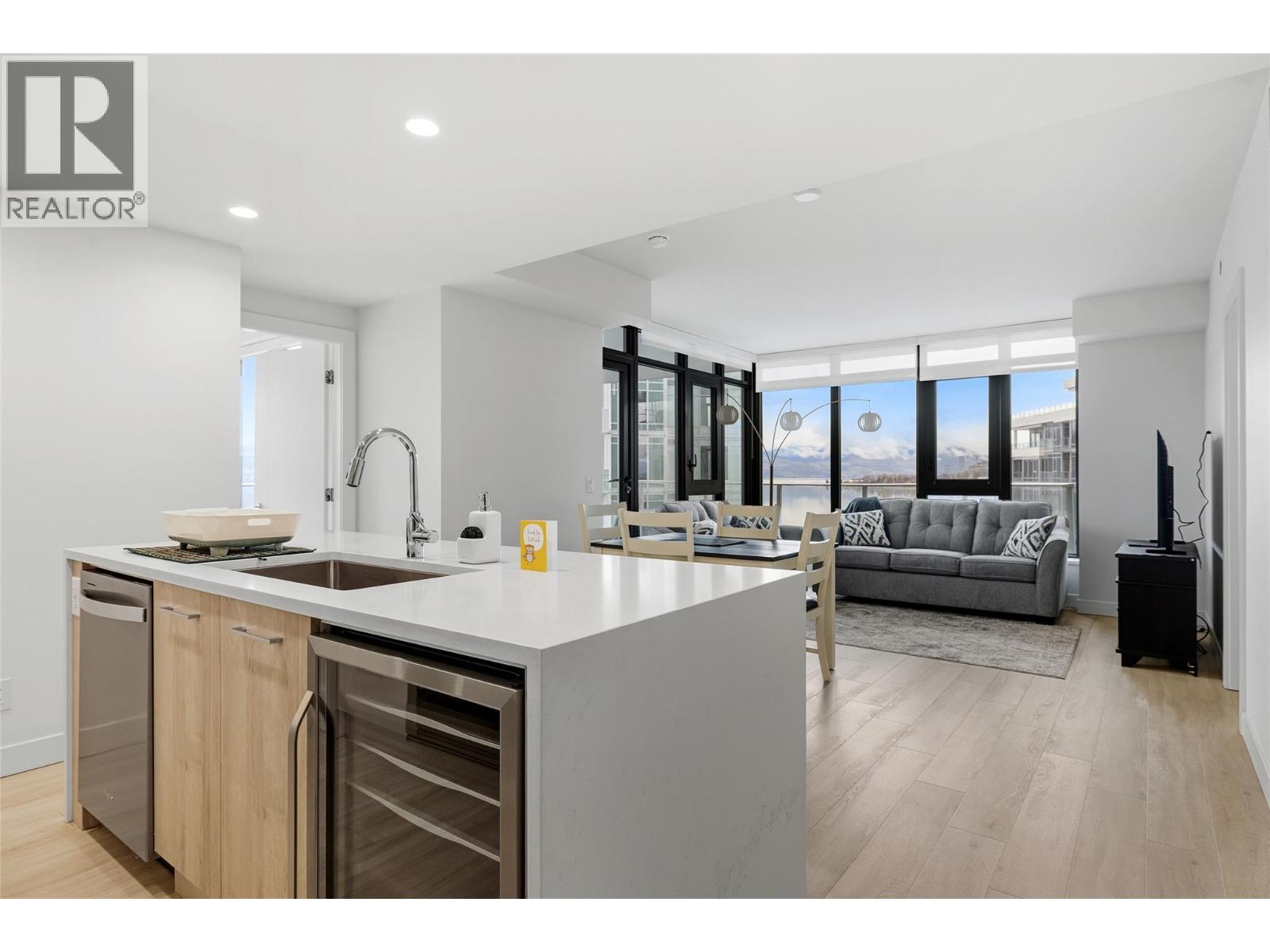 3699 Capozzi Road Unit# 811