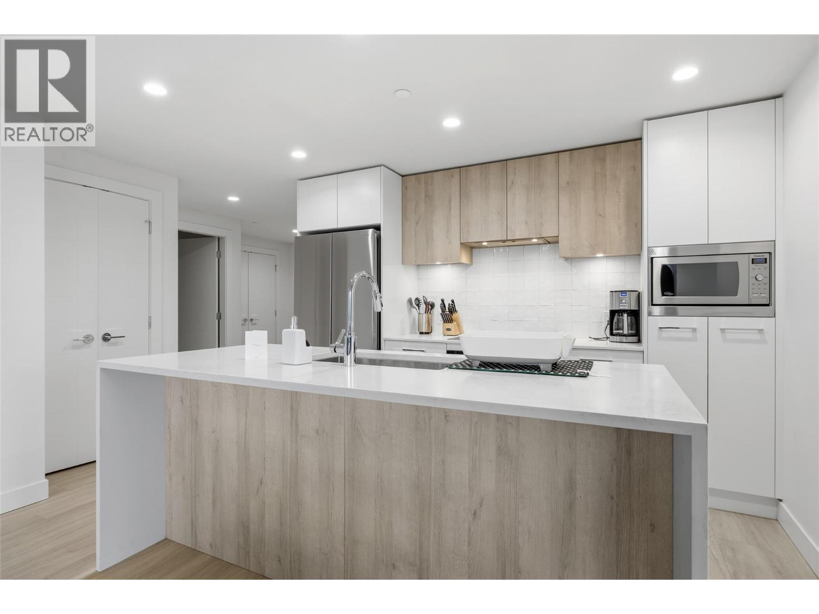 3699 Capozzi Road Unit# 811