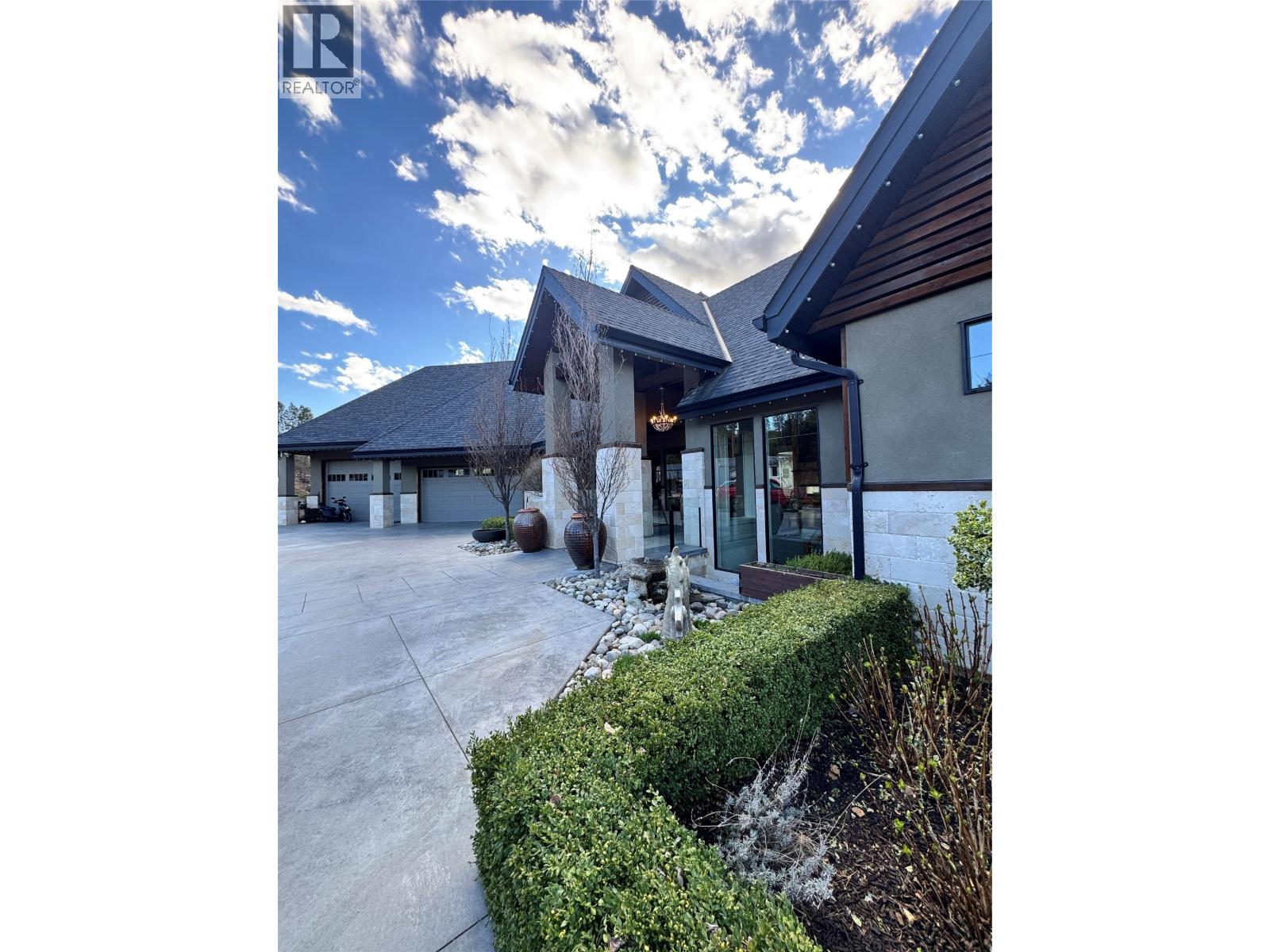 3990 Fairwinds Court