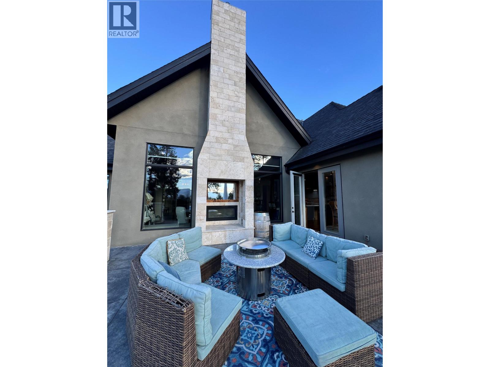 3990 Fairwinds Court