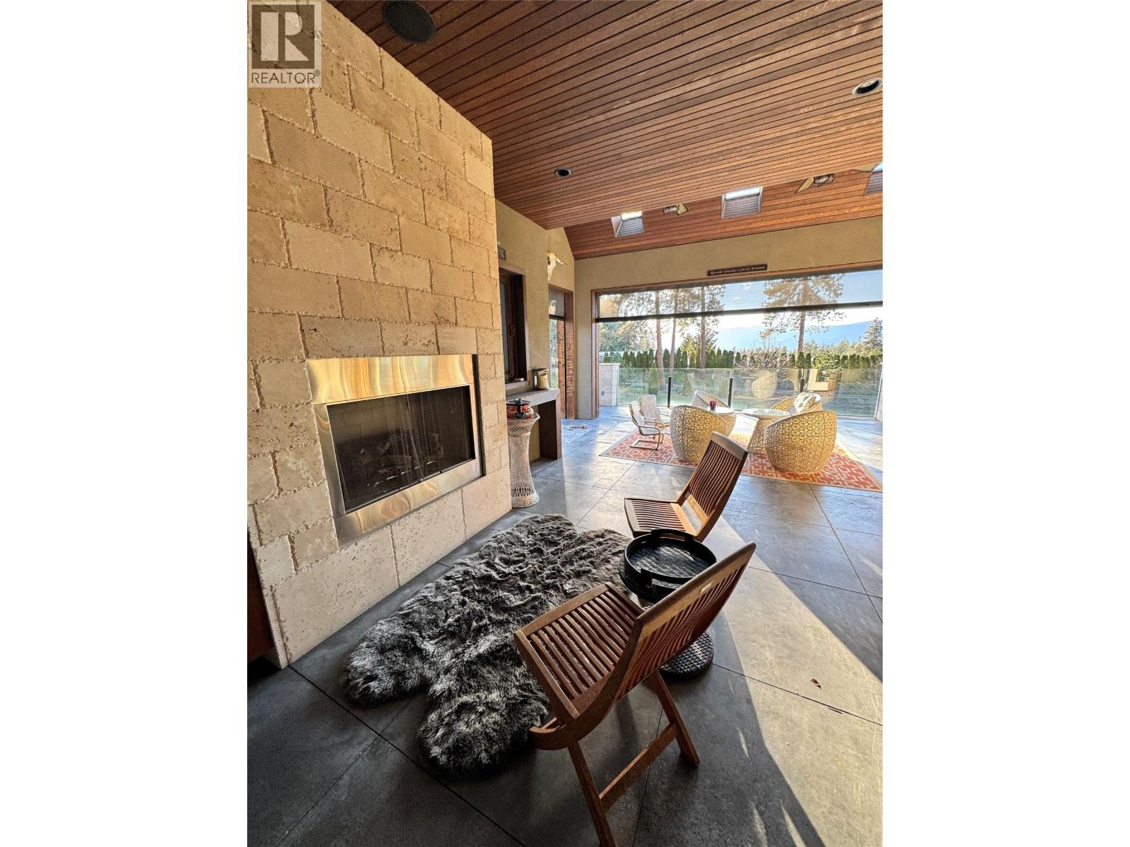 3990 Fairwinds Court