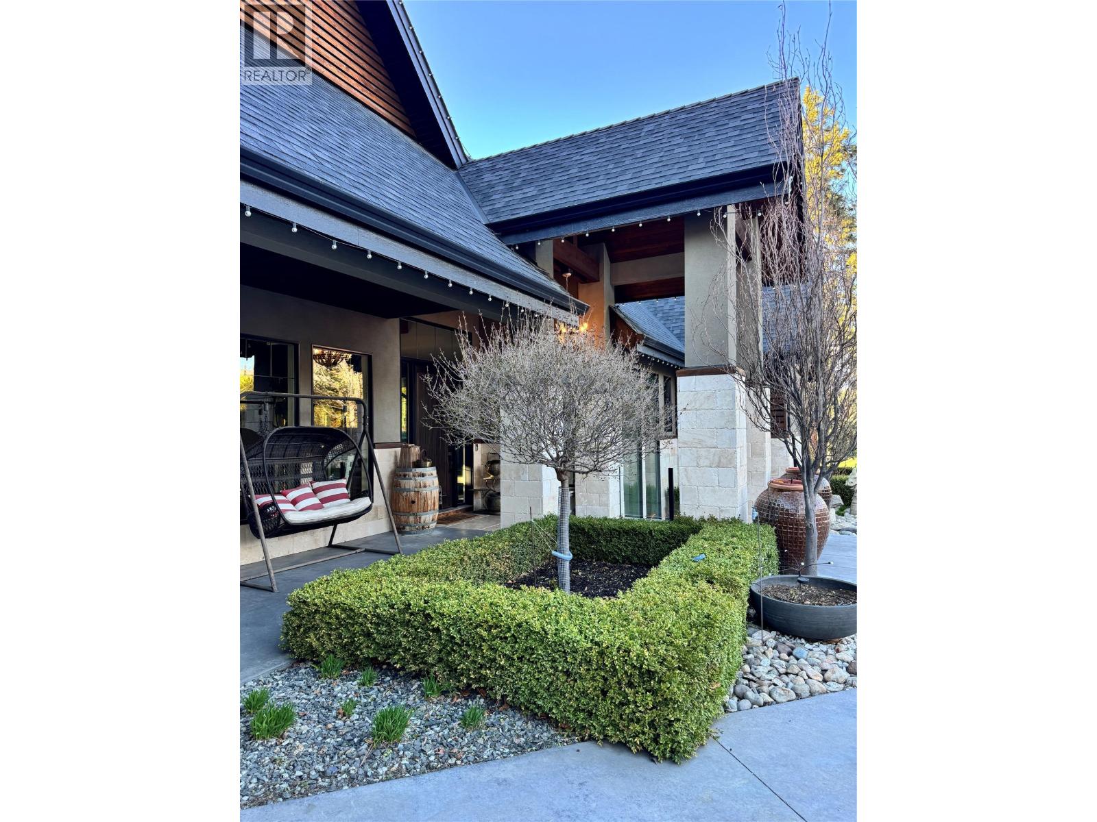3990 Fairwinds Court