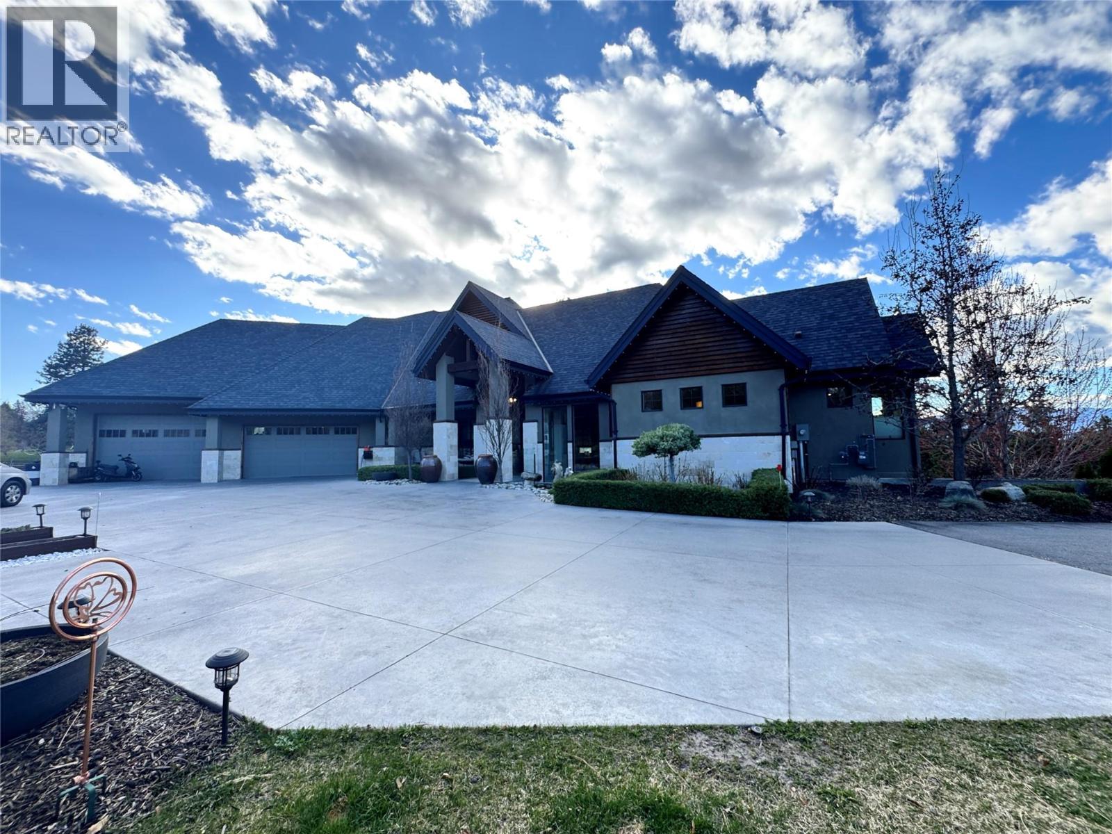 3990 Fairwinds Court