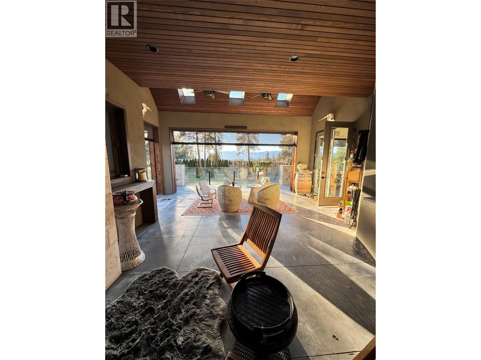 3990 Fairwinds Court