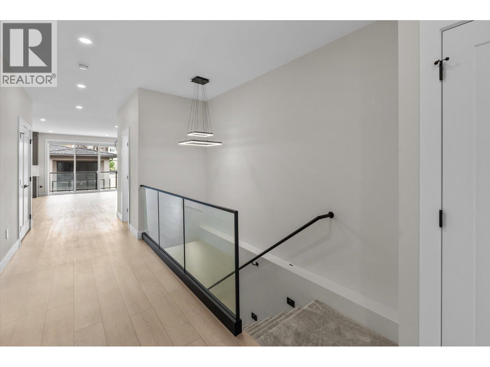 1793 Viewpoint Drive