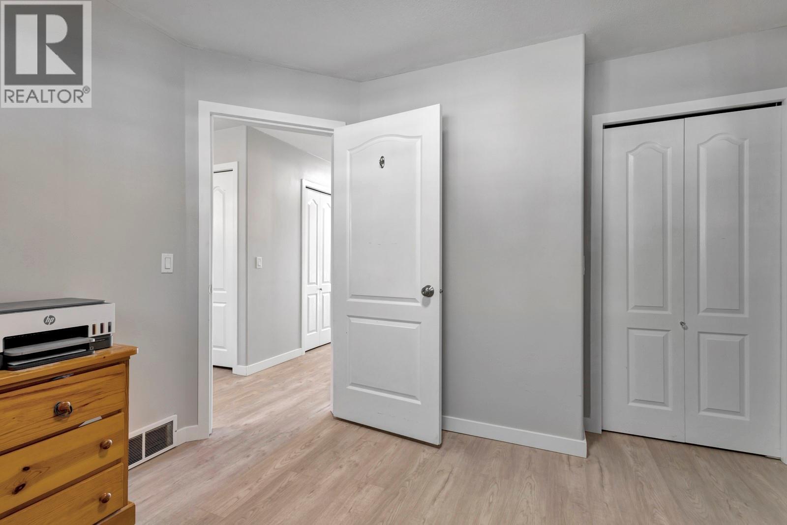 2210 Louie Drive Unit# 6