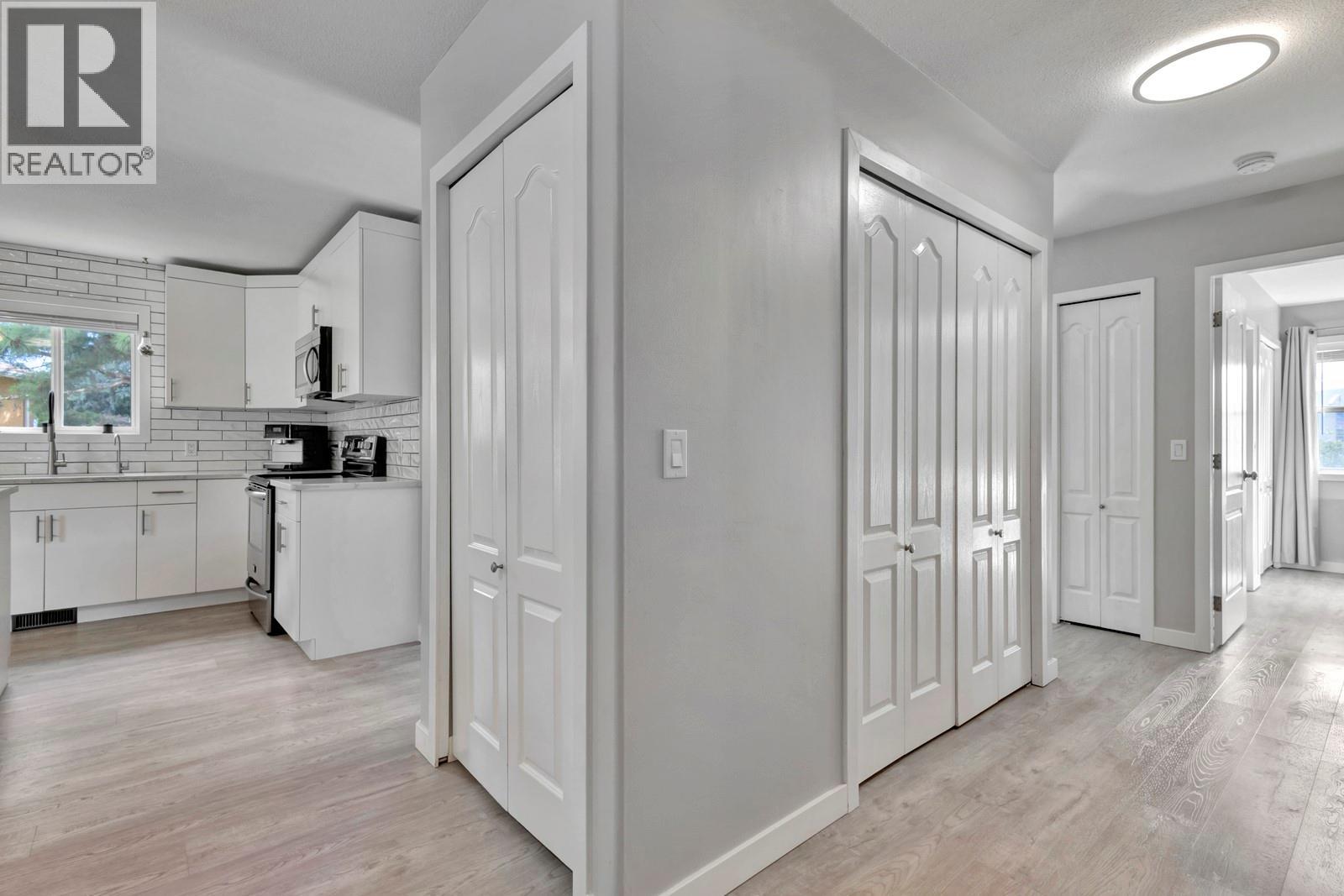 2210 Louie Drive Unit# 6