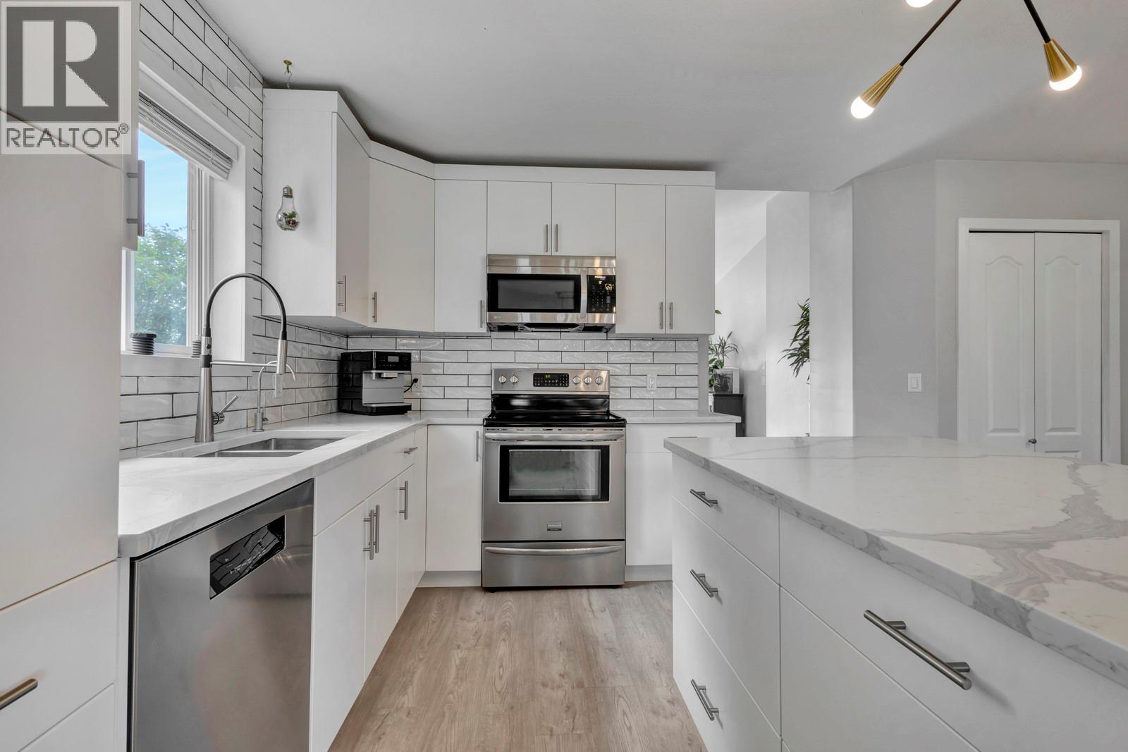 2210 Louie Drive Unit# 6