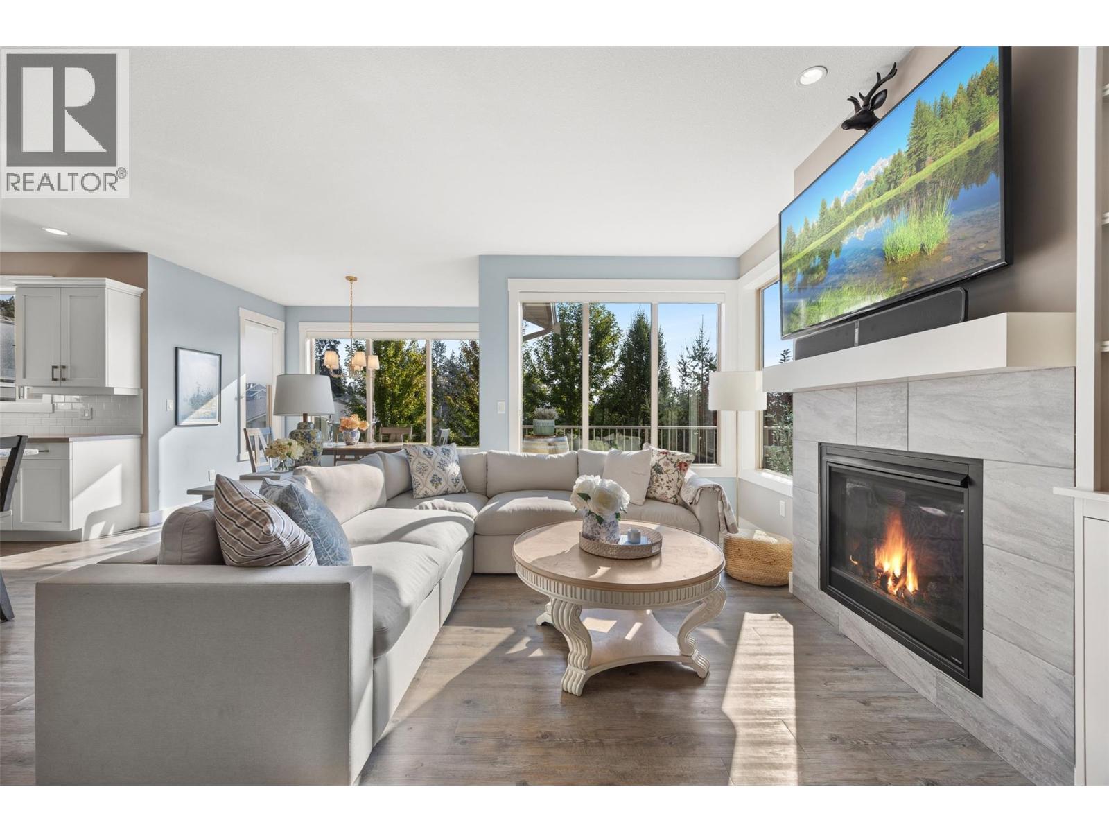 2371 Paramount Drive