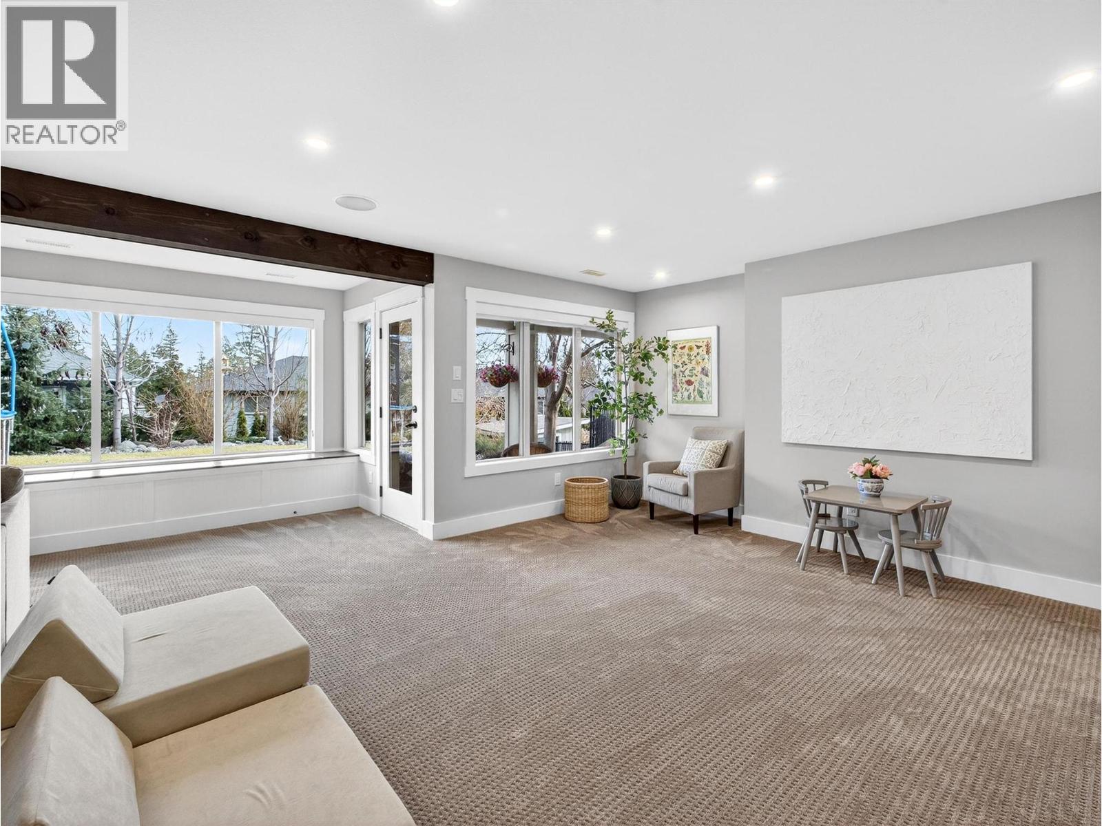 2371 Paramount Drive