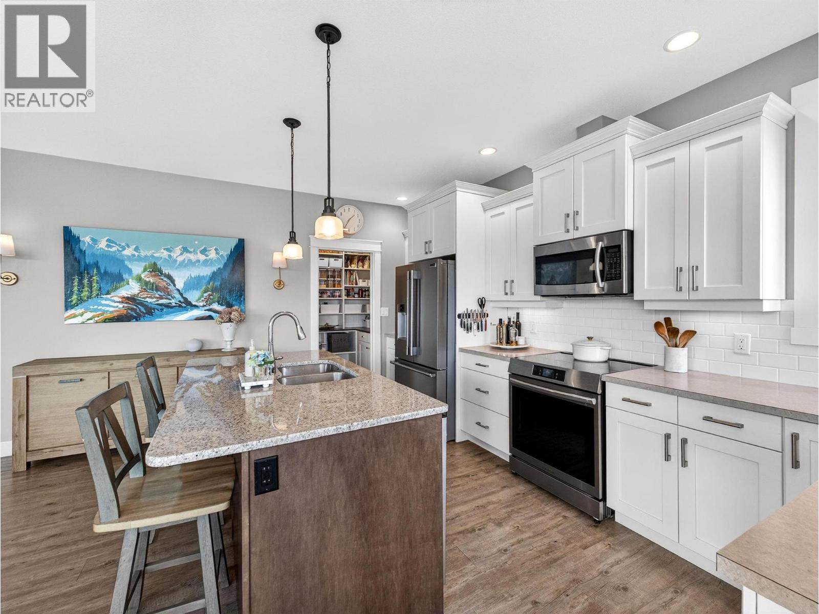 2371 Paramount Drive