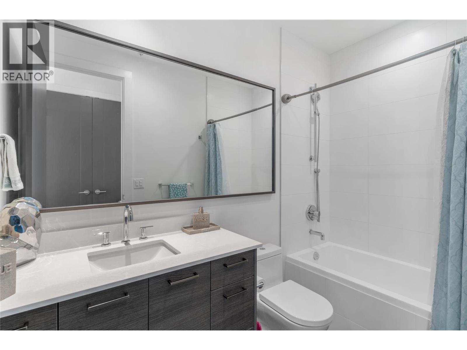 1181 Sunset Drive Unit# 2802