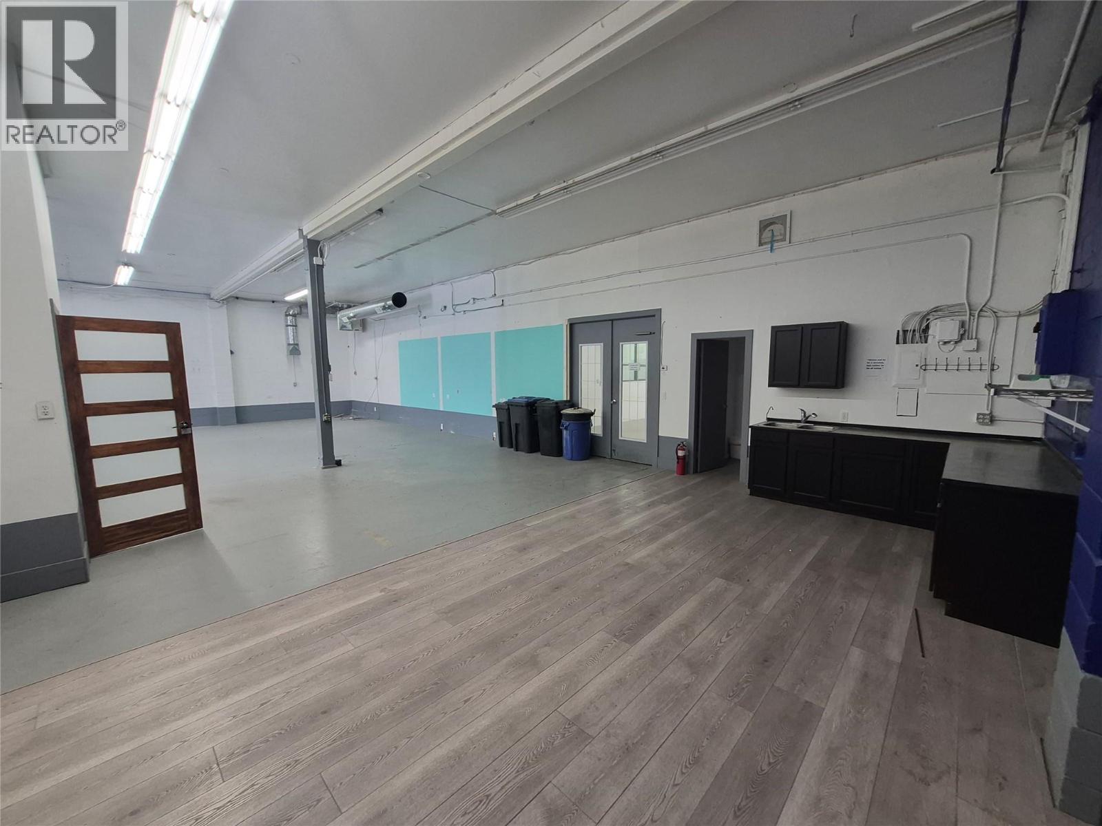 571 Gaston Avenue Unit# Unit B and C