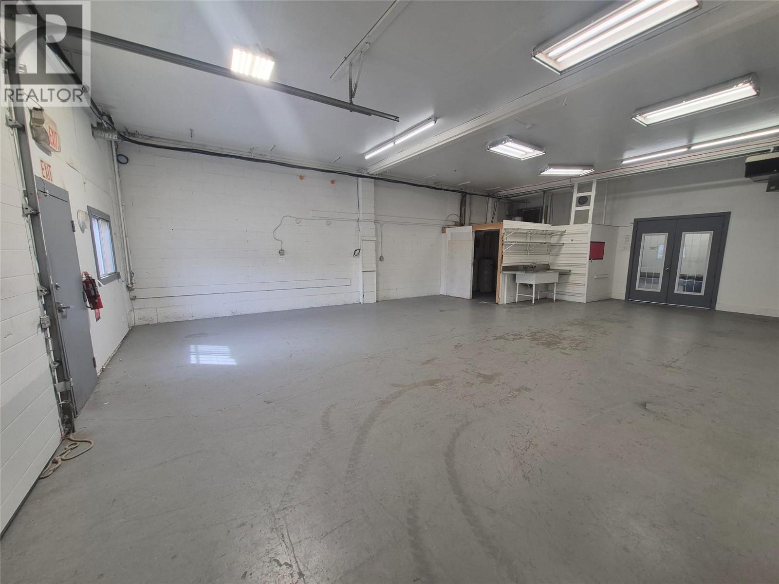 571 Gaston Avenue Unit# Unit B and C