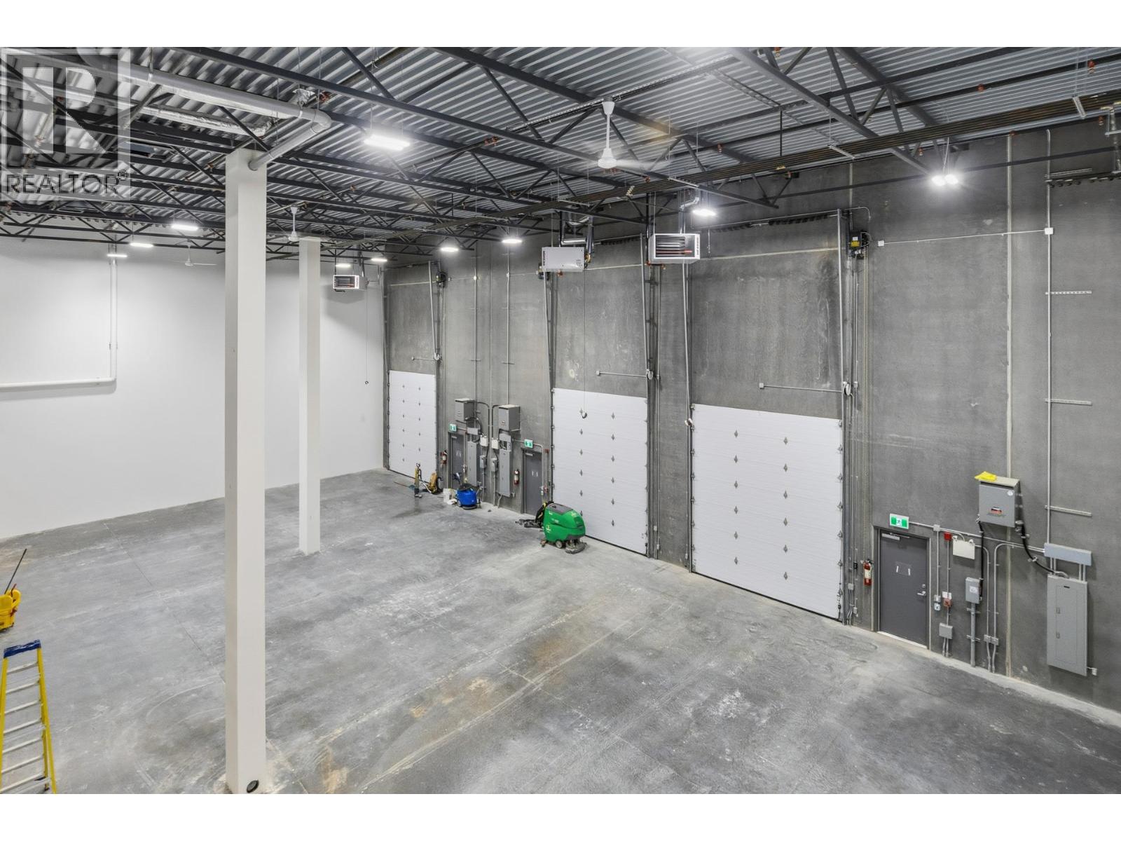 2640 Kyle Road Unit# 104/105