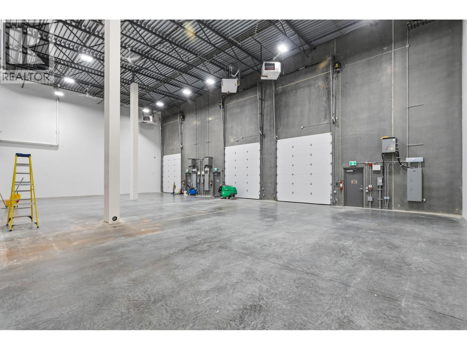 2640 Kyle Road Unit# 104/105