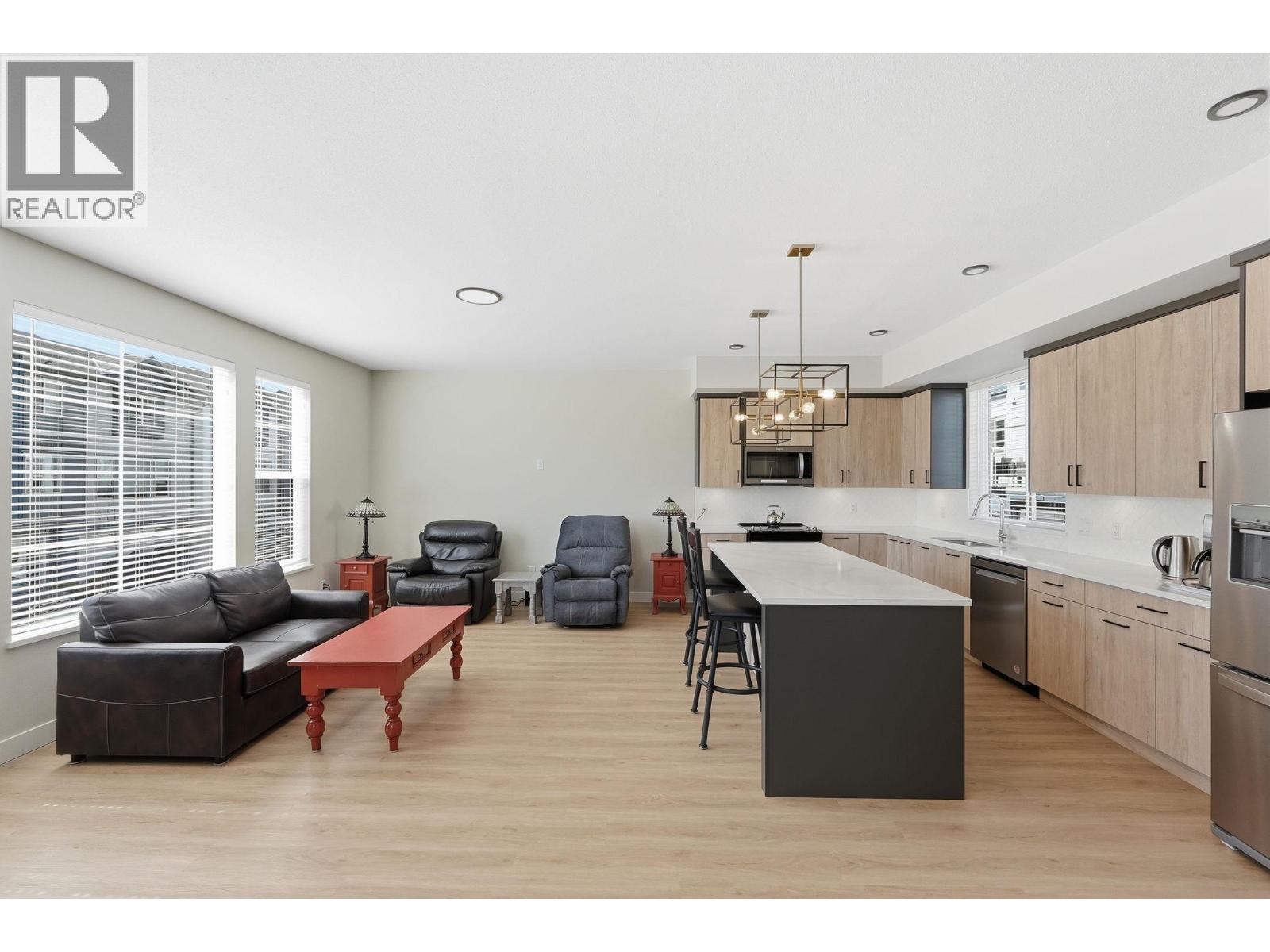 4025 Gellatly Road S Unit# 140