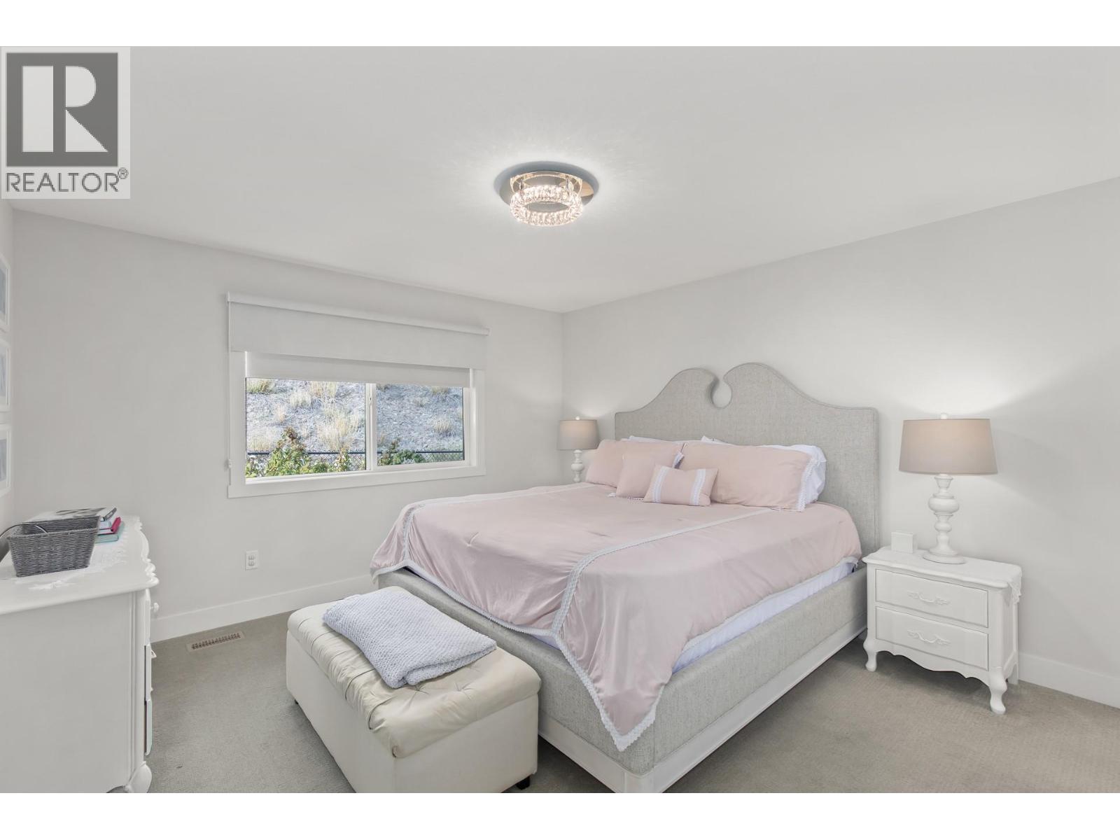 2612 Paramount Drive