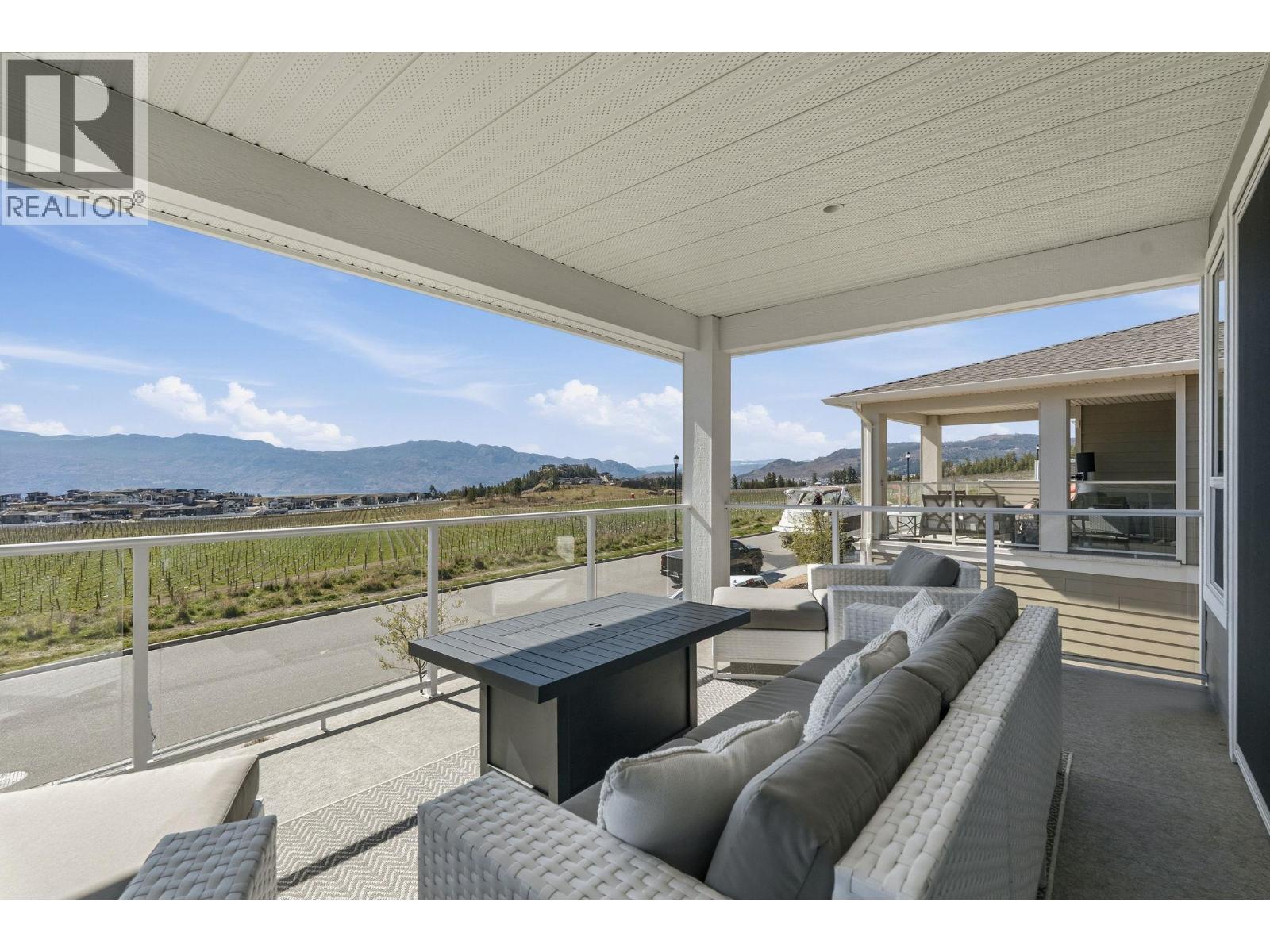 2612 Paramount Drive