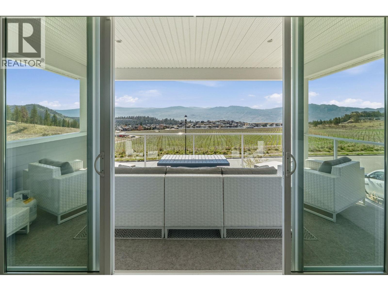 2612 Paramount Drive