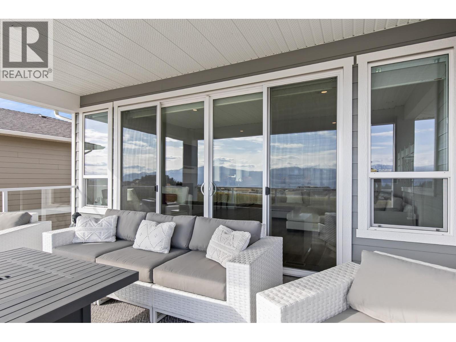 2612 Paramount Drive