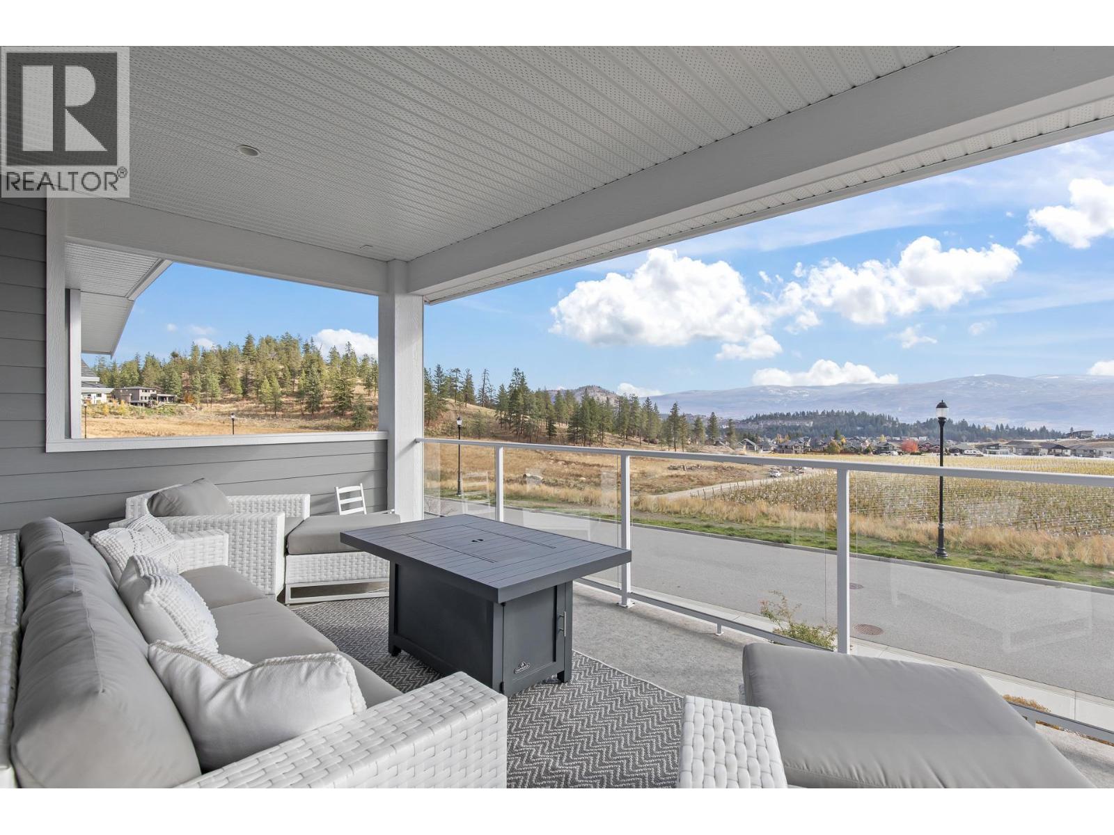 2612 Paramount Drive
