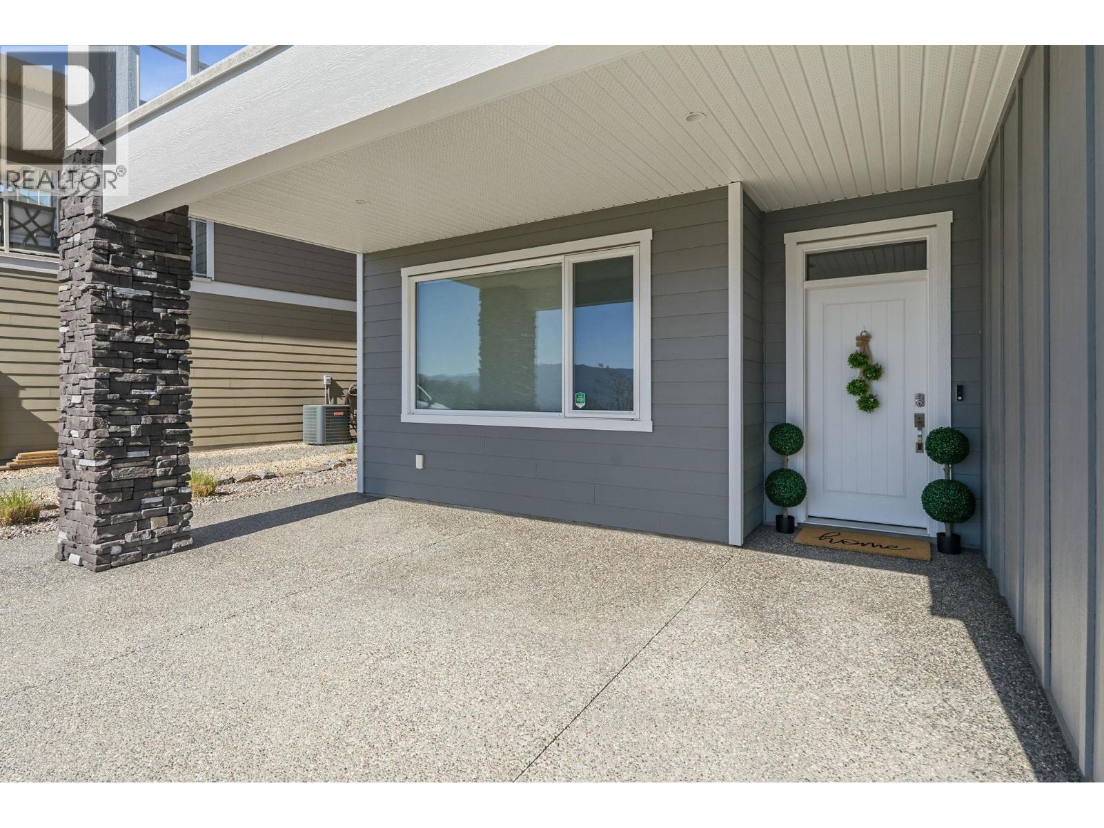 2612 Paramount Drive