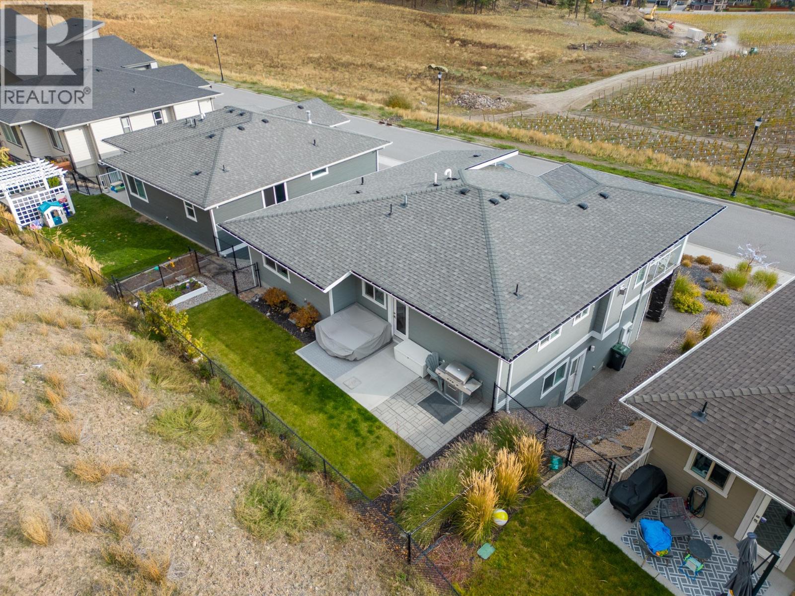 2612 Paramount Drive