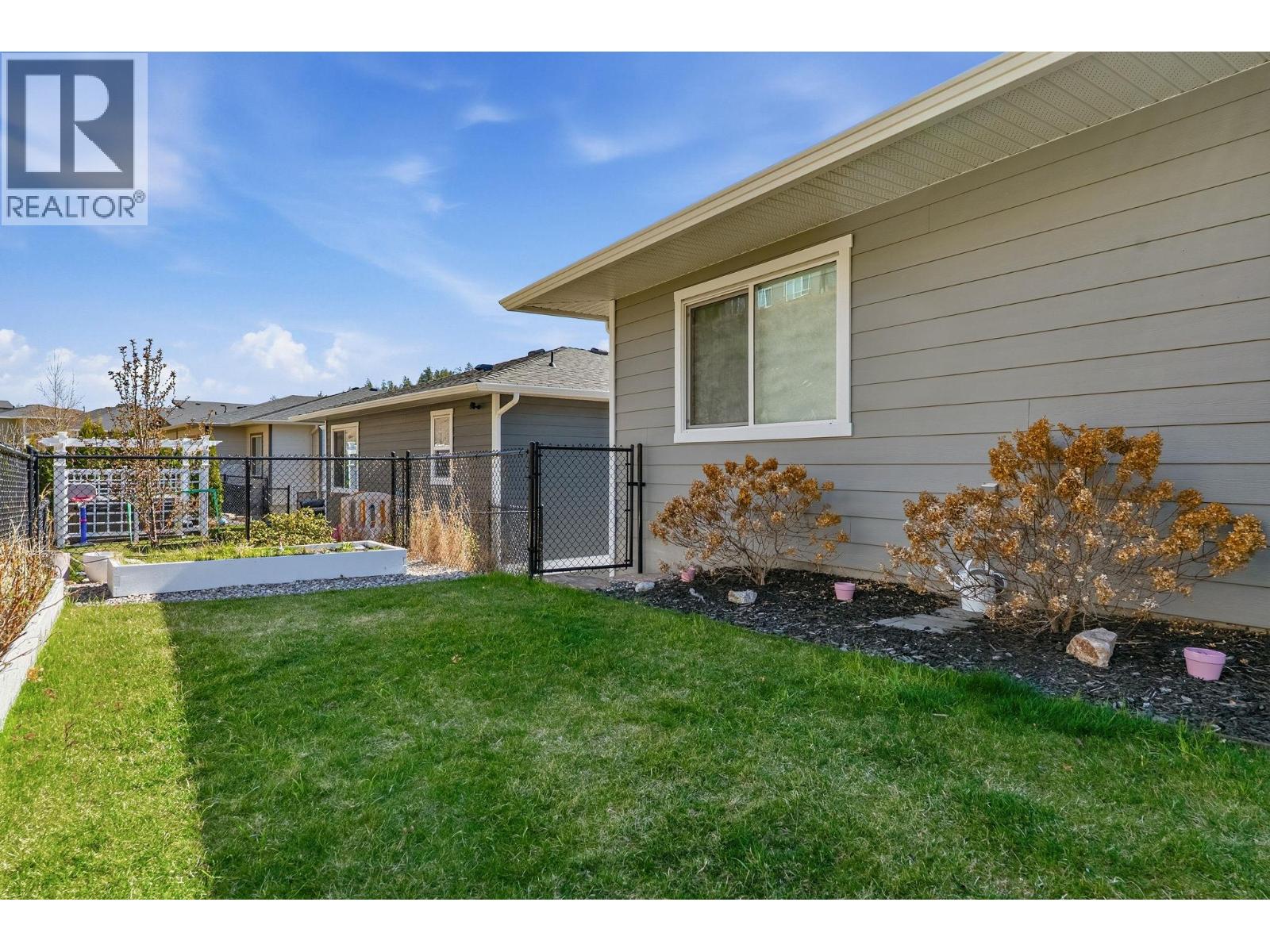 2612 Paramount Drive