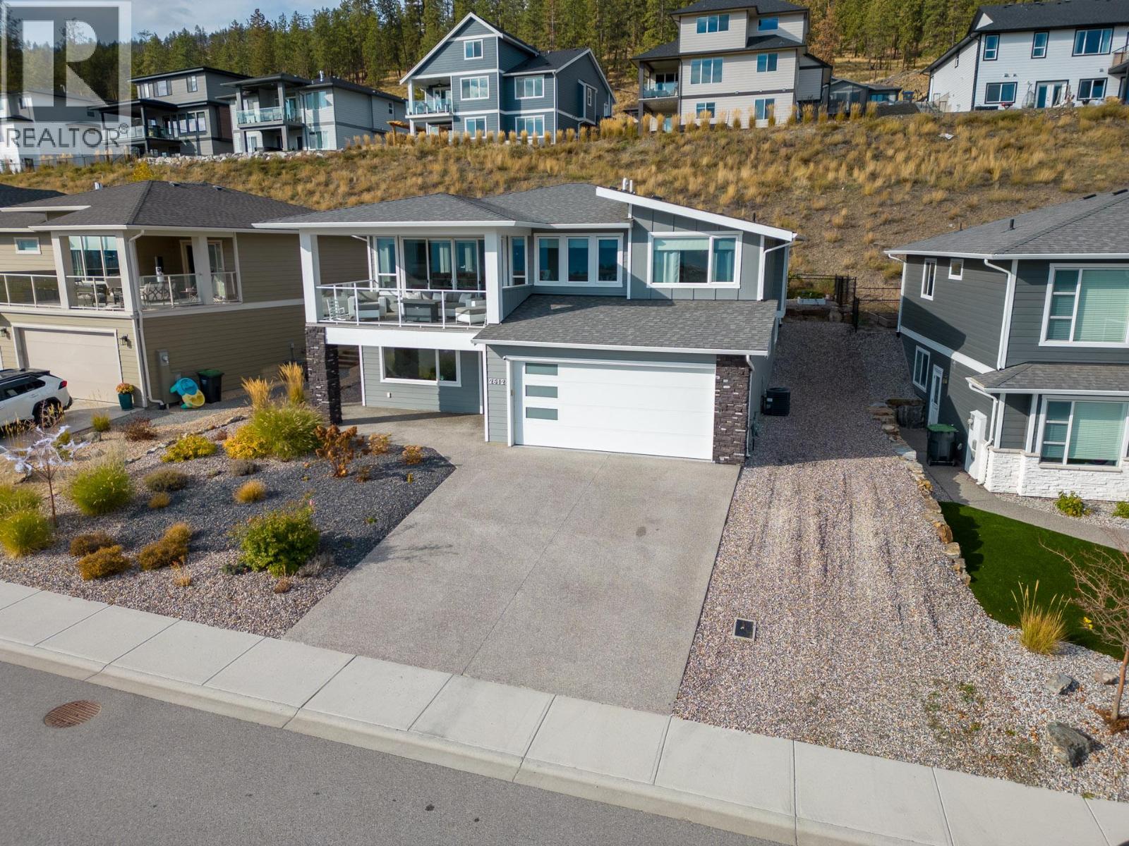 2612 Paramount Drive