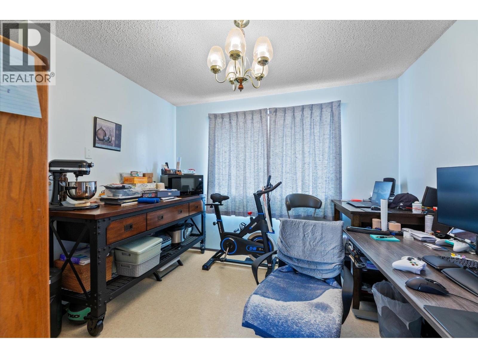 530-540 Hollywood Road N