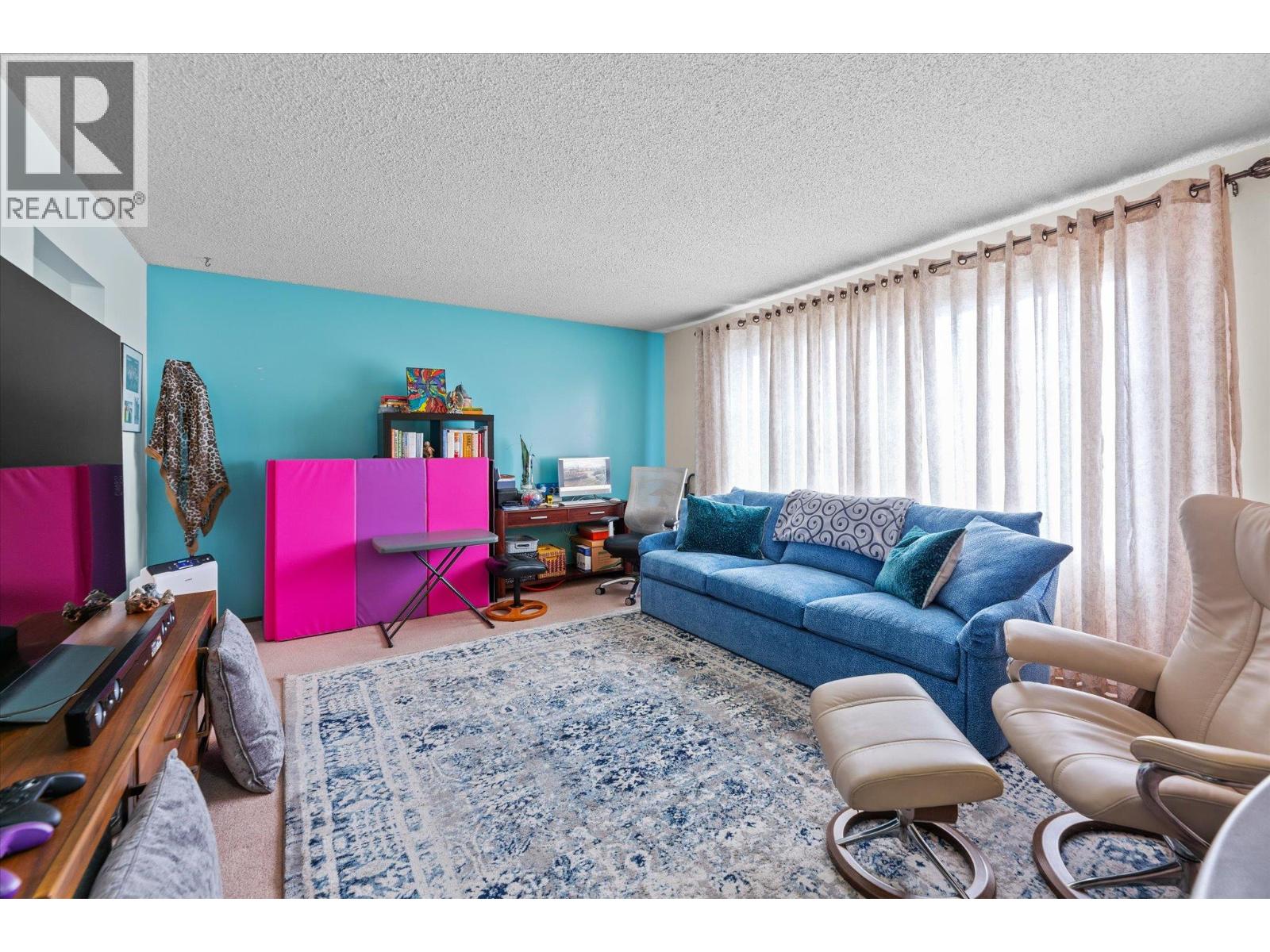 530-540 Hollywood Road N