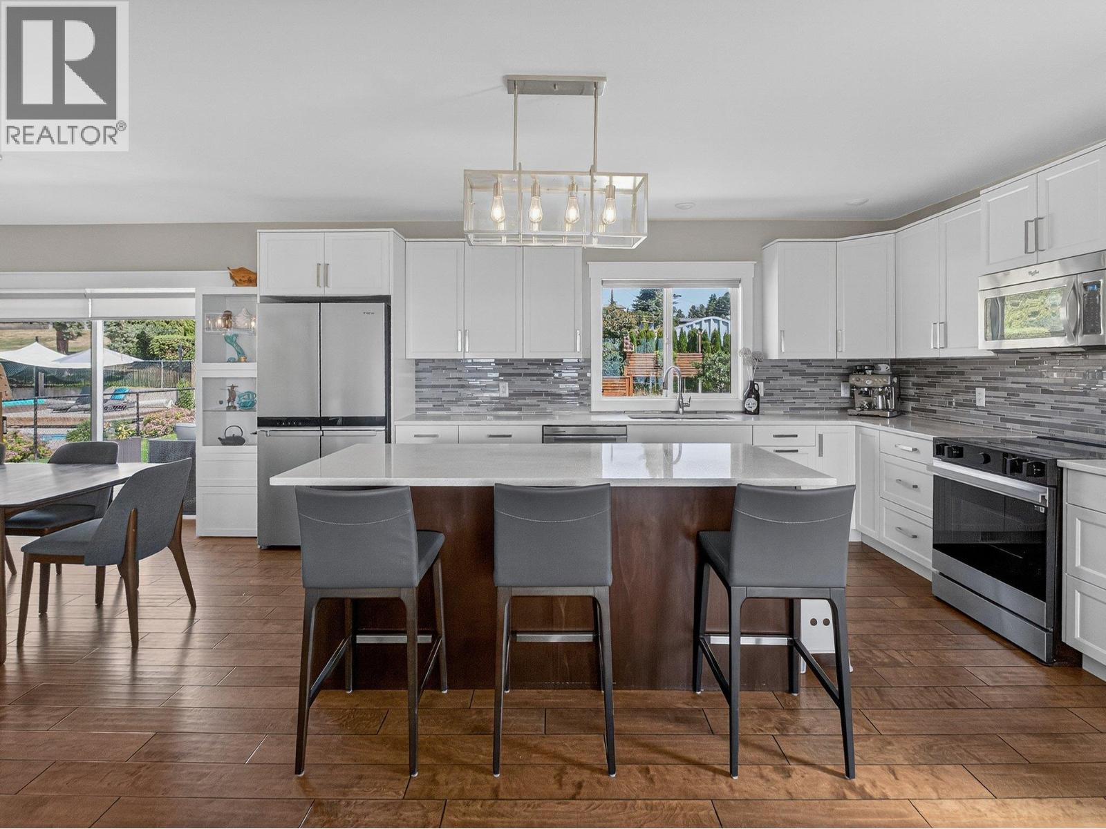2715 Boucherie Road