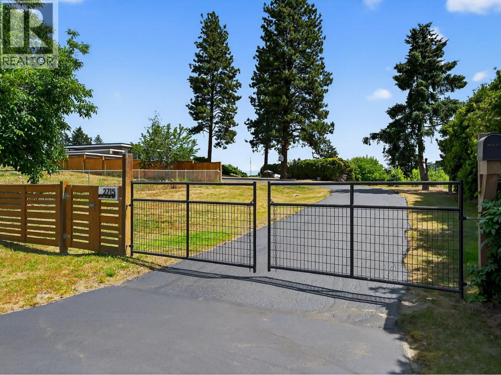 2715 Boucherie Road