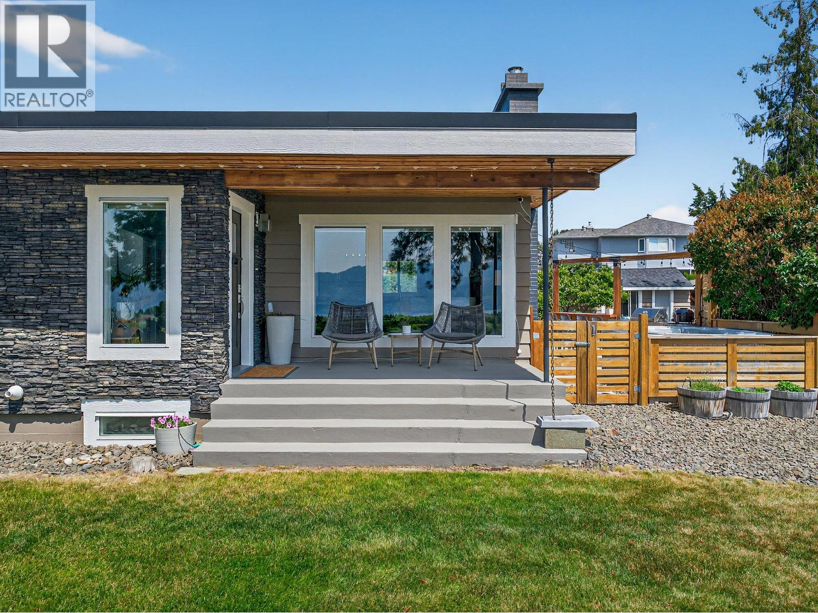2715 Boucherie Road