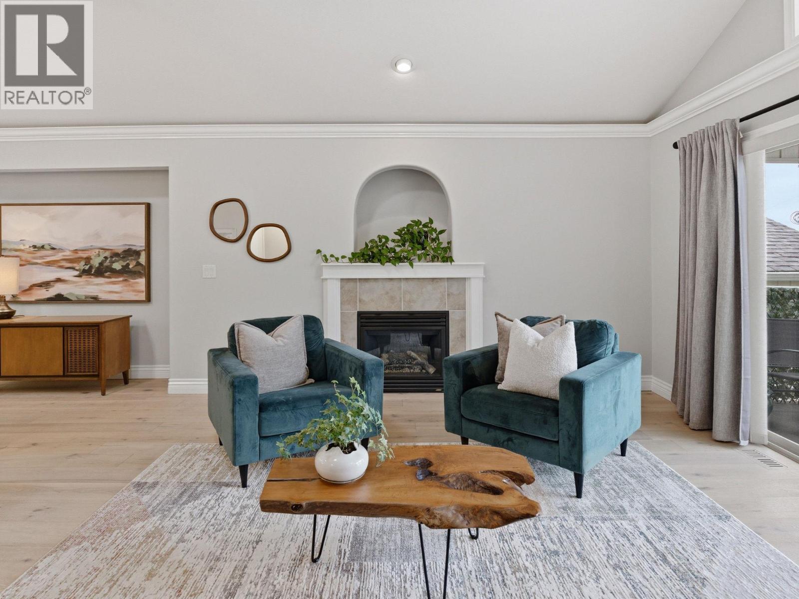 2100 Boucherie Road Unit# 8