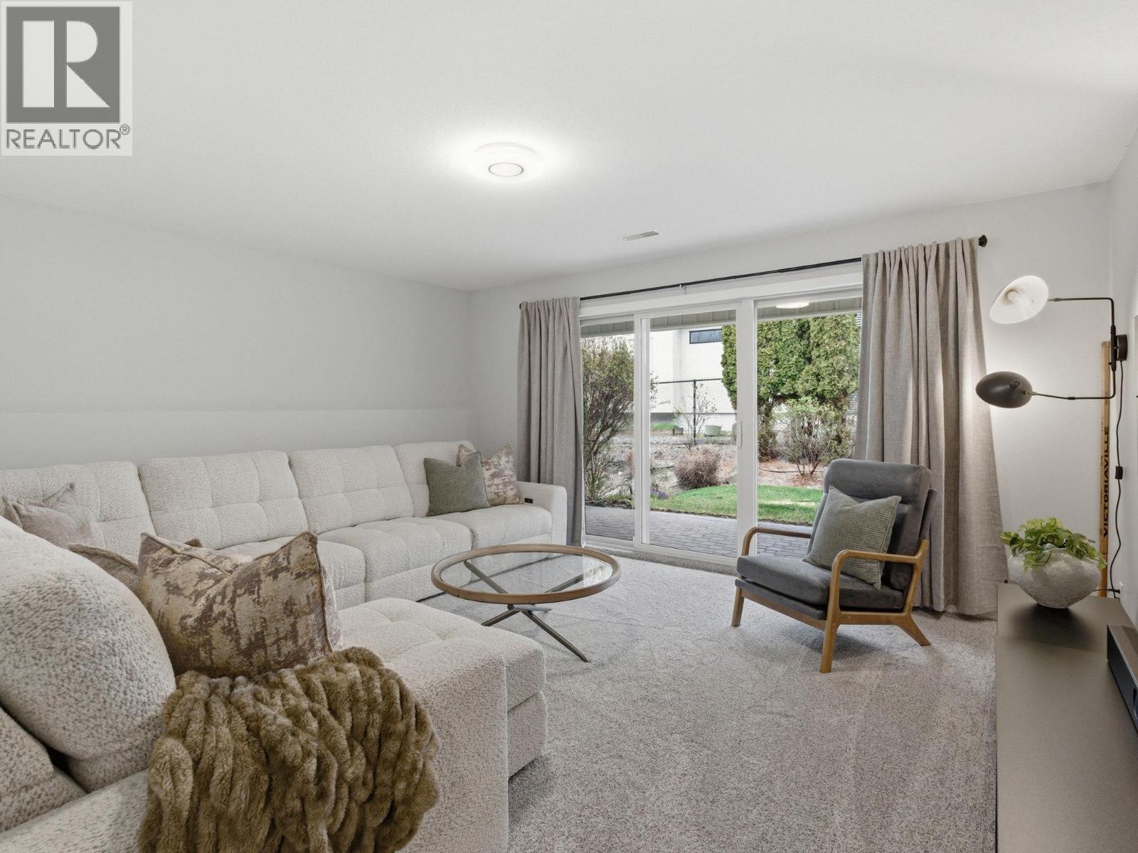 2100 Boucherie Road Unit# 8