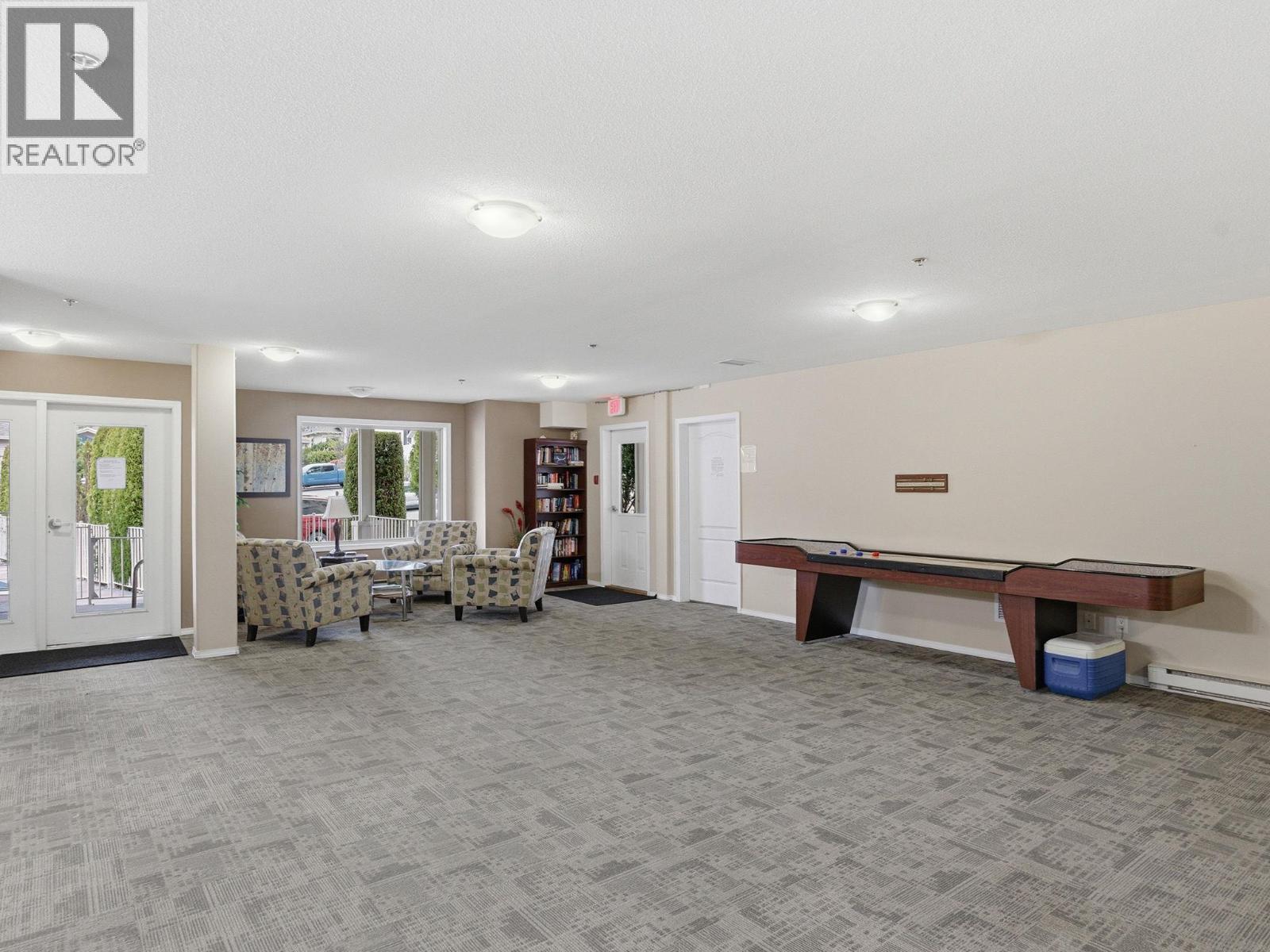 2100 Boucherie Road Unit# 8