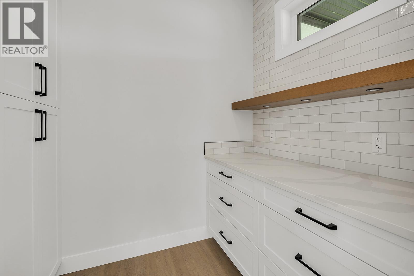 1054 Oak Barrel Place