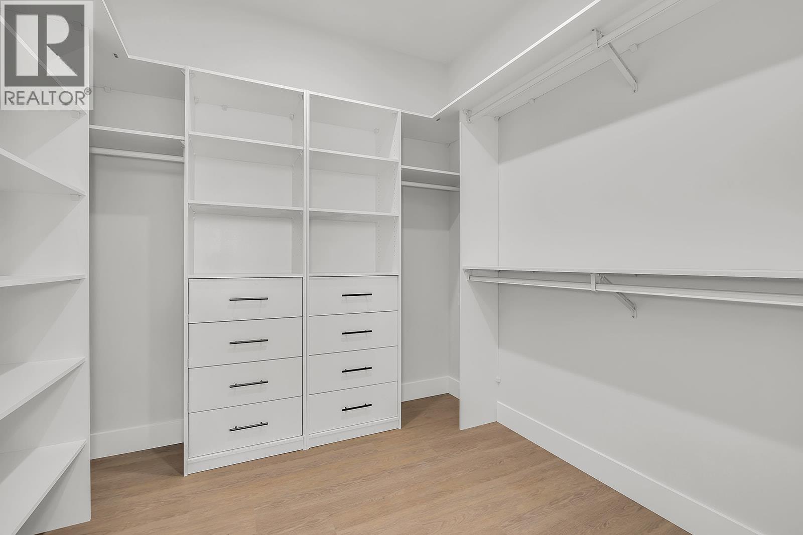 1054 Oak Barrel Place