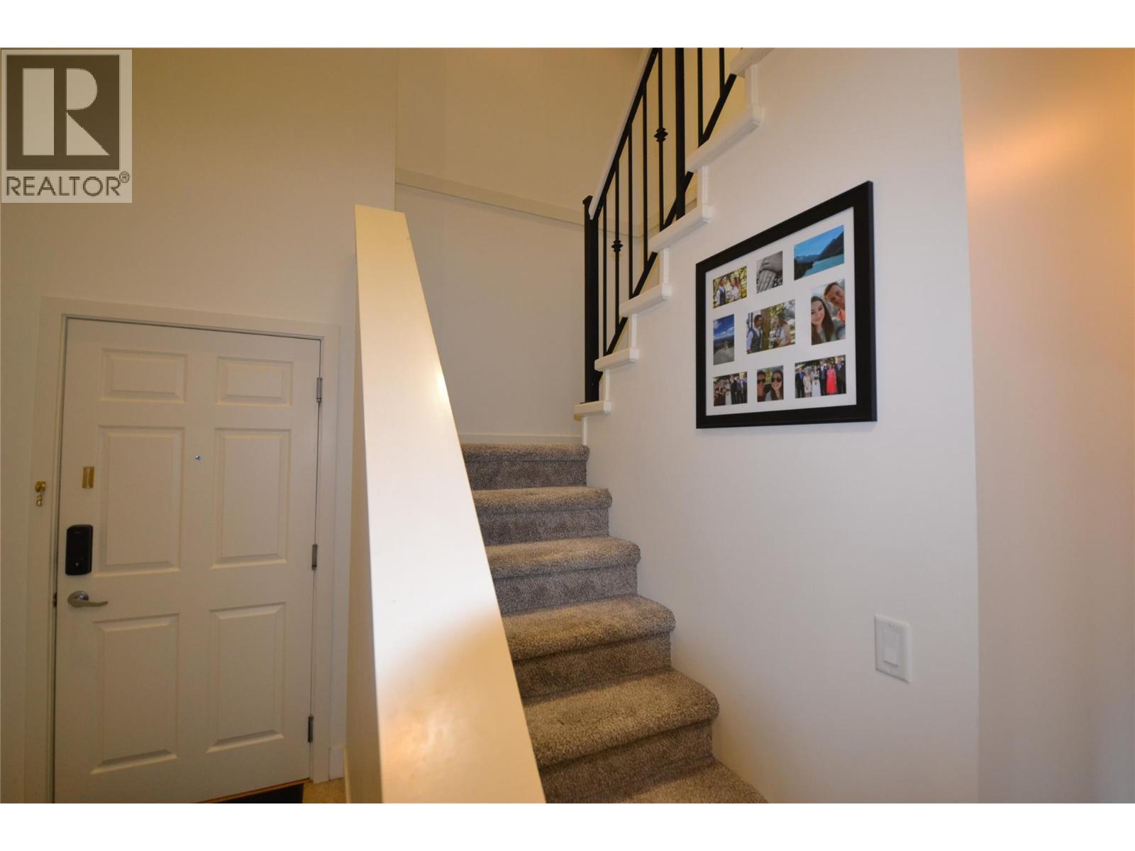 2120 Shannon Ridge Drive Unit# 304