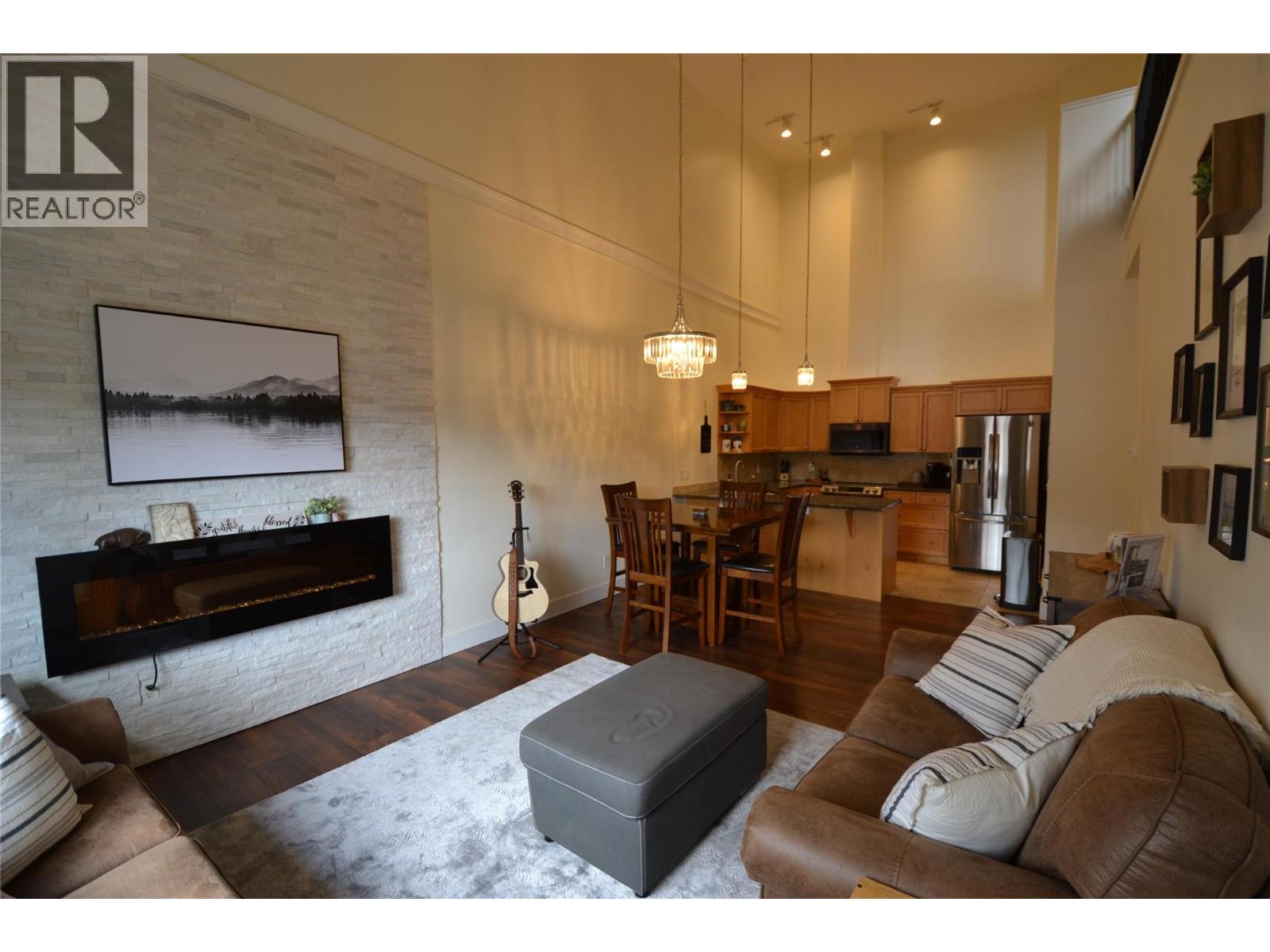 2120 Shannon Ridge Drive Unit# 304